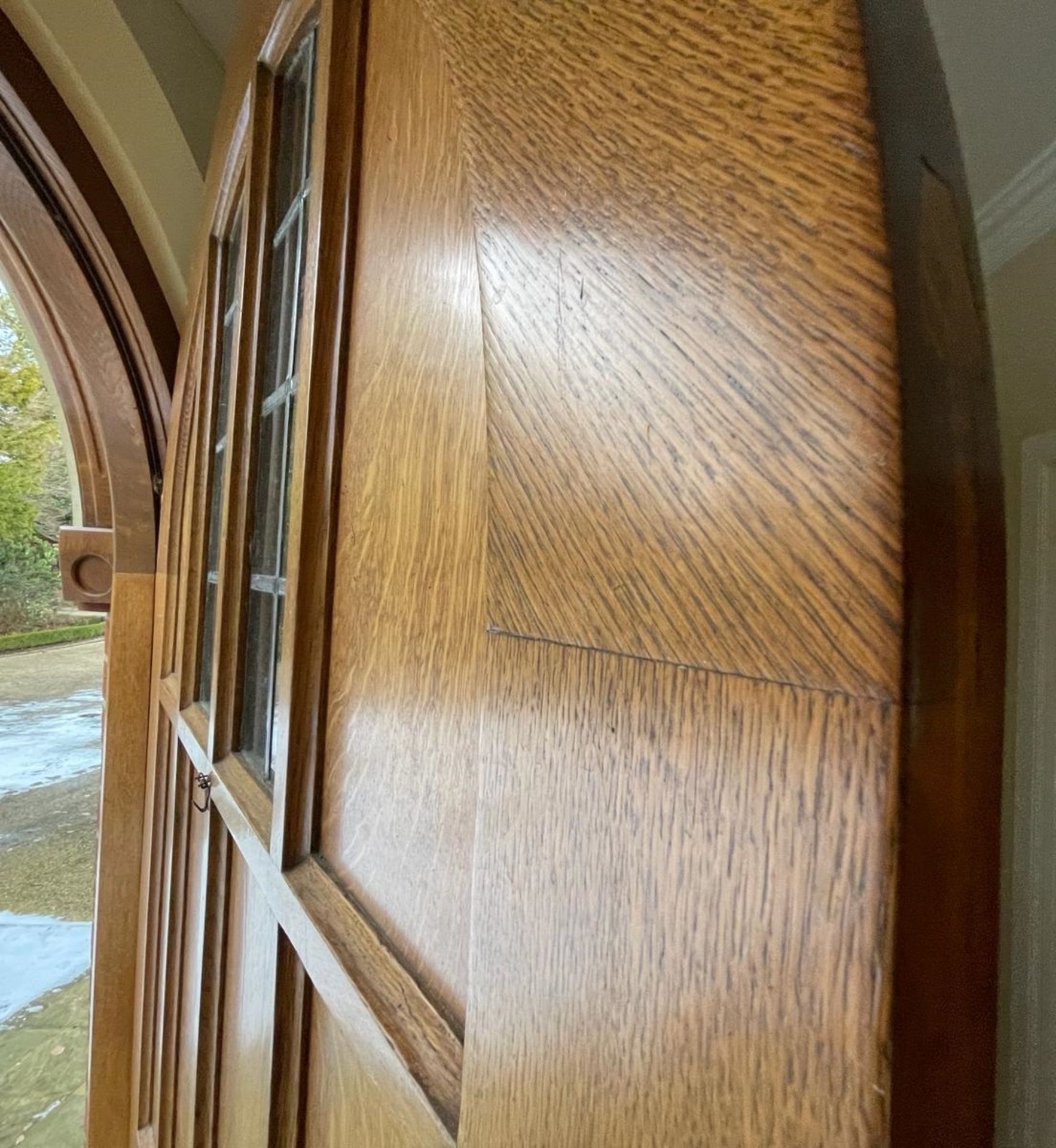 1 x Large Solid Wood Front Door - Ref: PAN151 - CL896 - NO VAT ON THE HAMMER - Location: Wilmslow, - Image 6 of 9