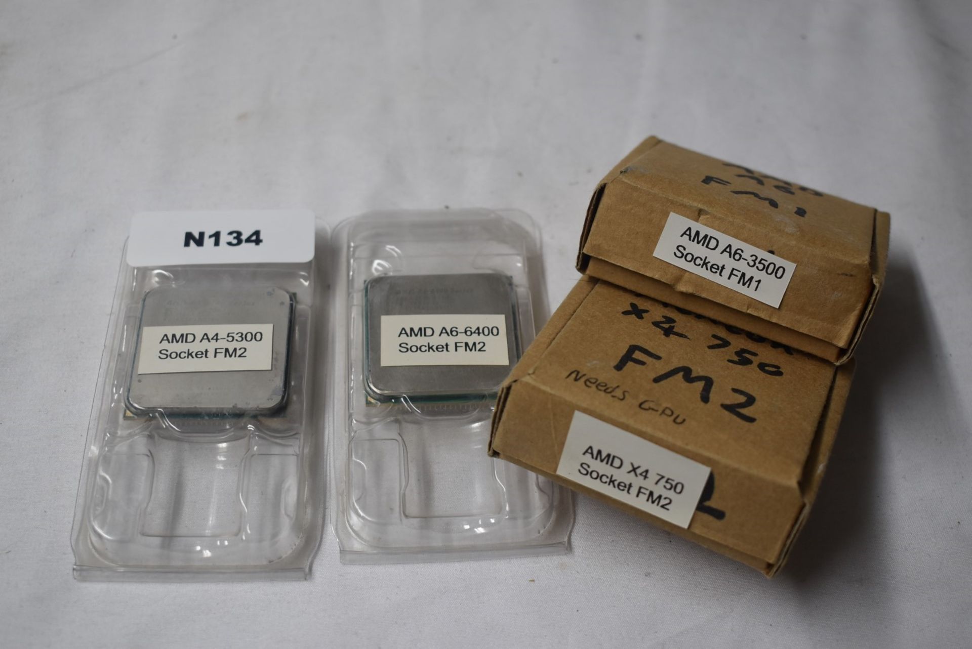 4 x AMD Socket FM1 FM2 Desktop PC Processors - Image 2 of 2