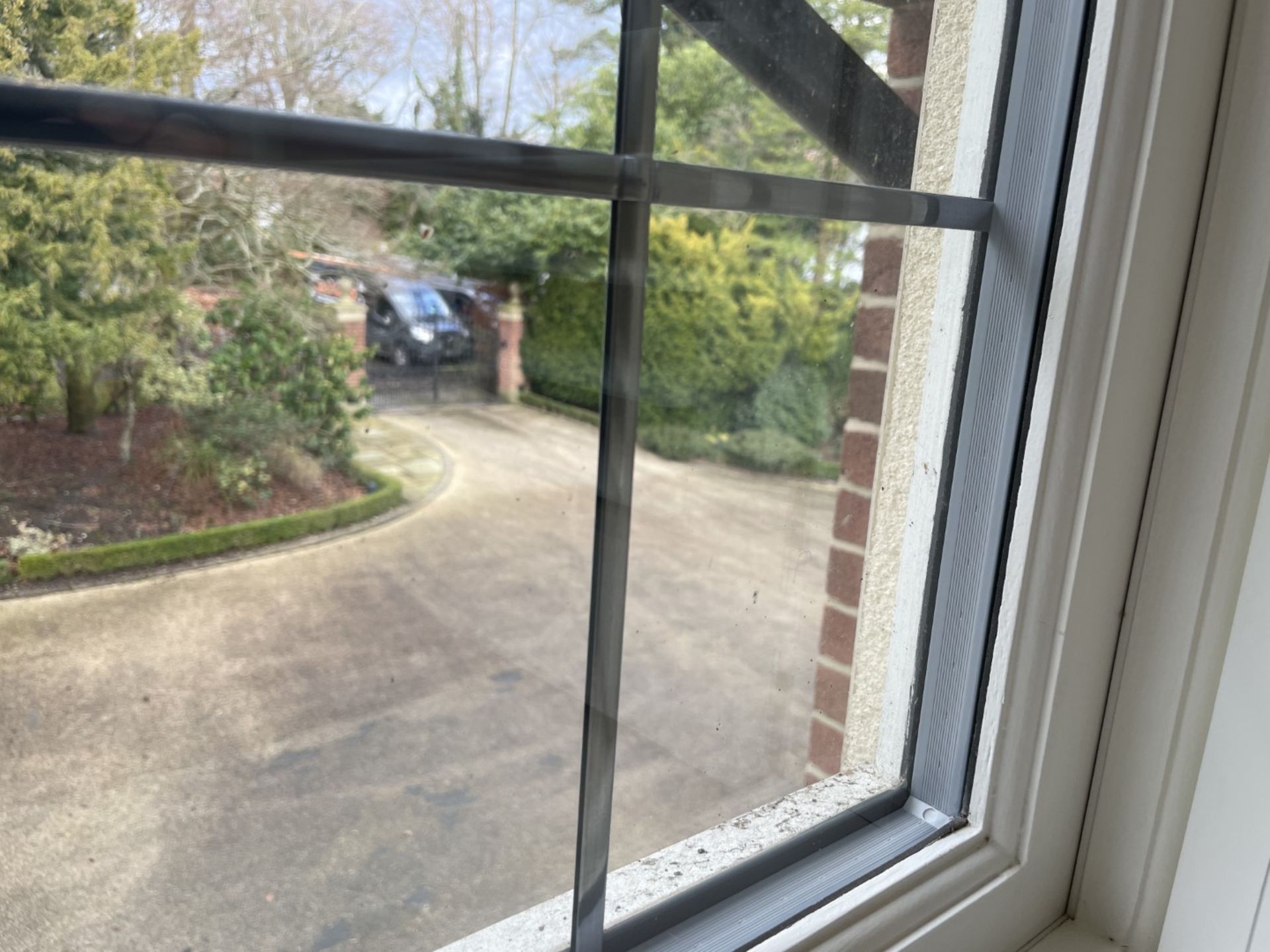 1 x Hardwood Timber Double Glazed Leaded 3-Pane Window Frame fitted with Shutter Blinds - Image 8 of 17