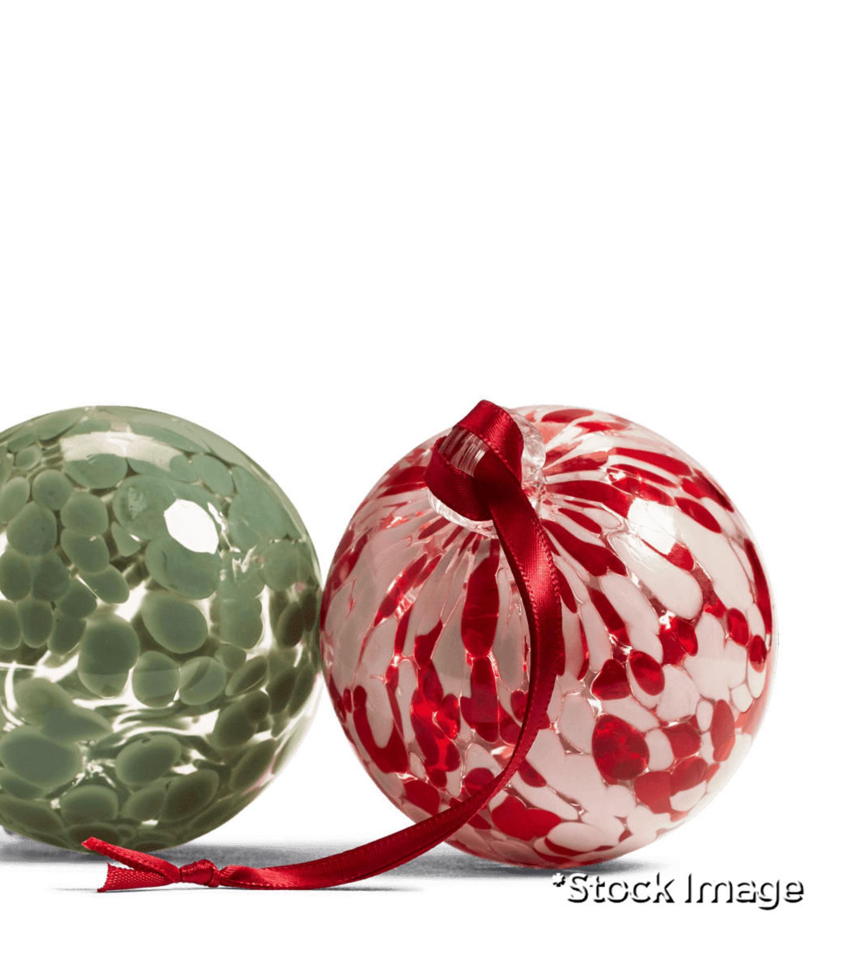 1 x Pair Of Sumi Glass Bauble Tree Decorations - Mint/Red - Original Retail £35.00 - Ref: NA/A17754- - Image 4 of 5