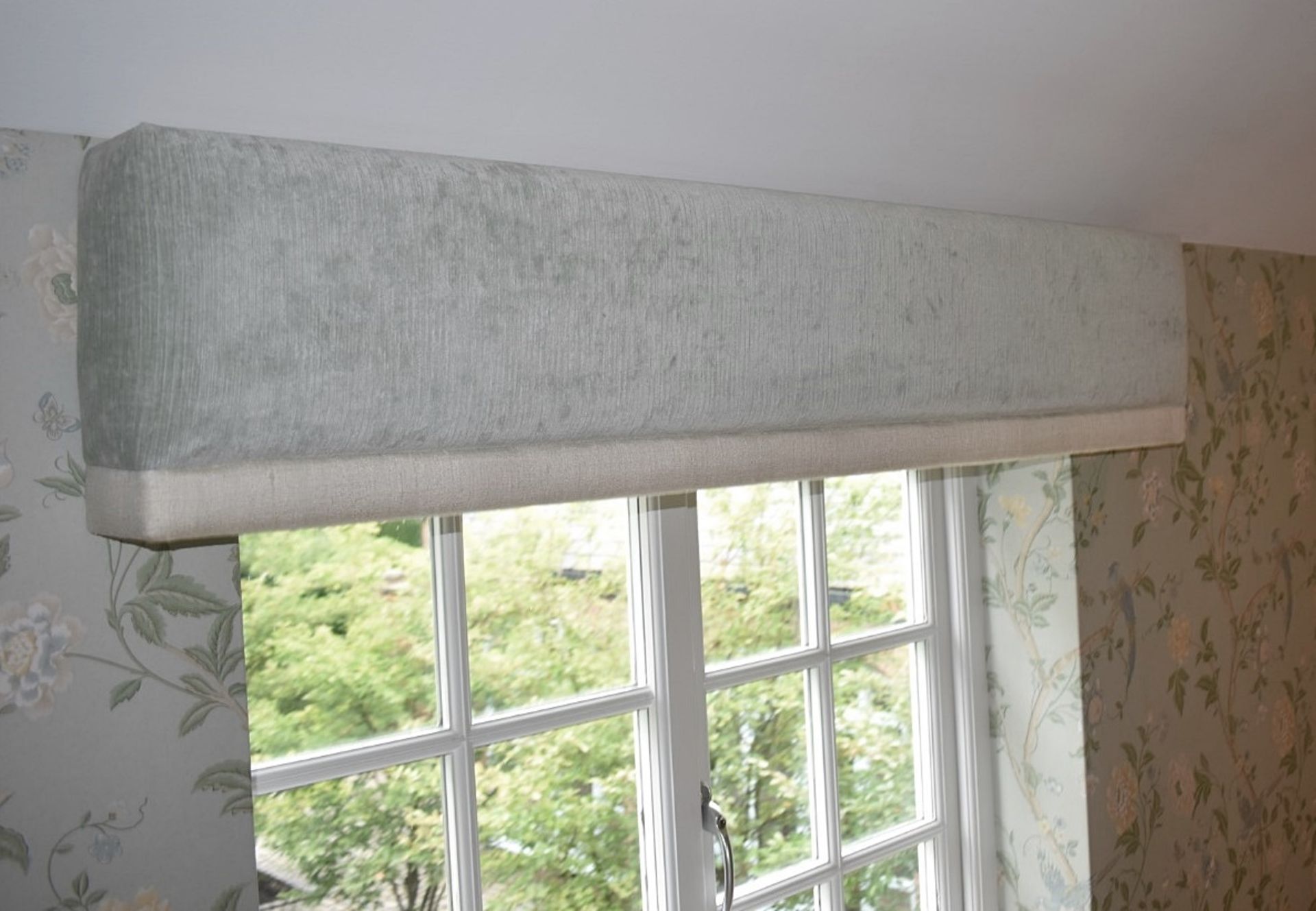 4 x Luxury Bespoke Handmade Lined Blinds + Pelmet Boxes in Green - NO VAT ON THE HAMMER - Image 2 of 4