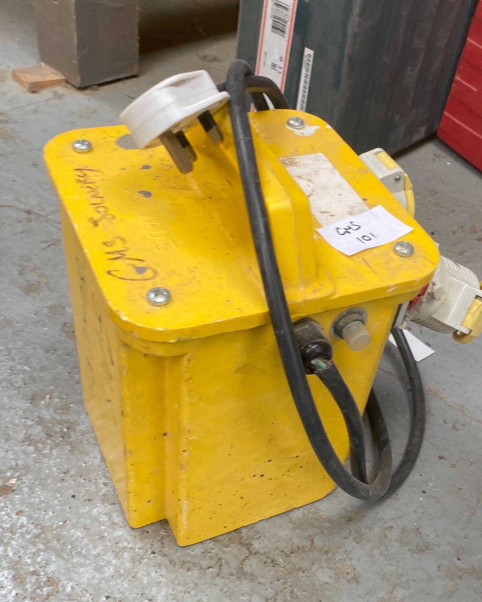 1 x 110V Site Tool Transformer - Ref: GMS101 - CL937 - Location: London NW2Condition Report: One