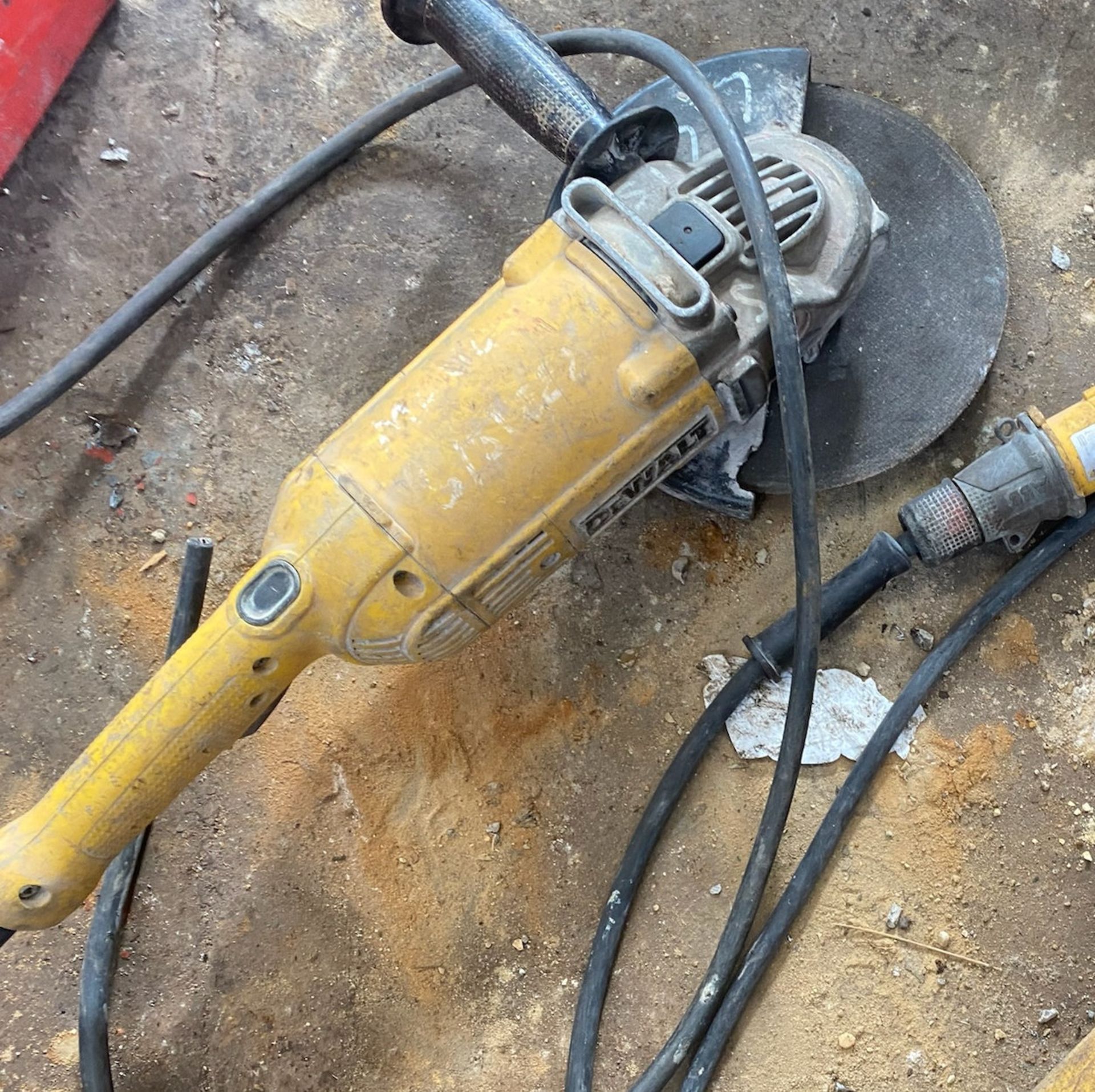 1 x DEWALT 110V 9" Angle Grinder - Ref: PR013 - CL964 - Location: London W3Collections will take - Image 2 of 3