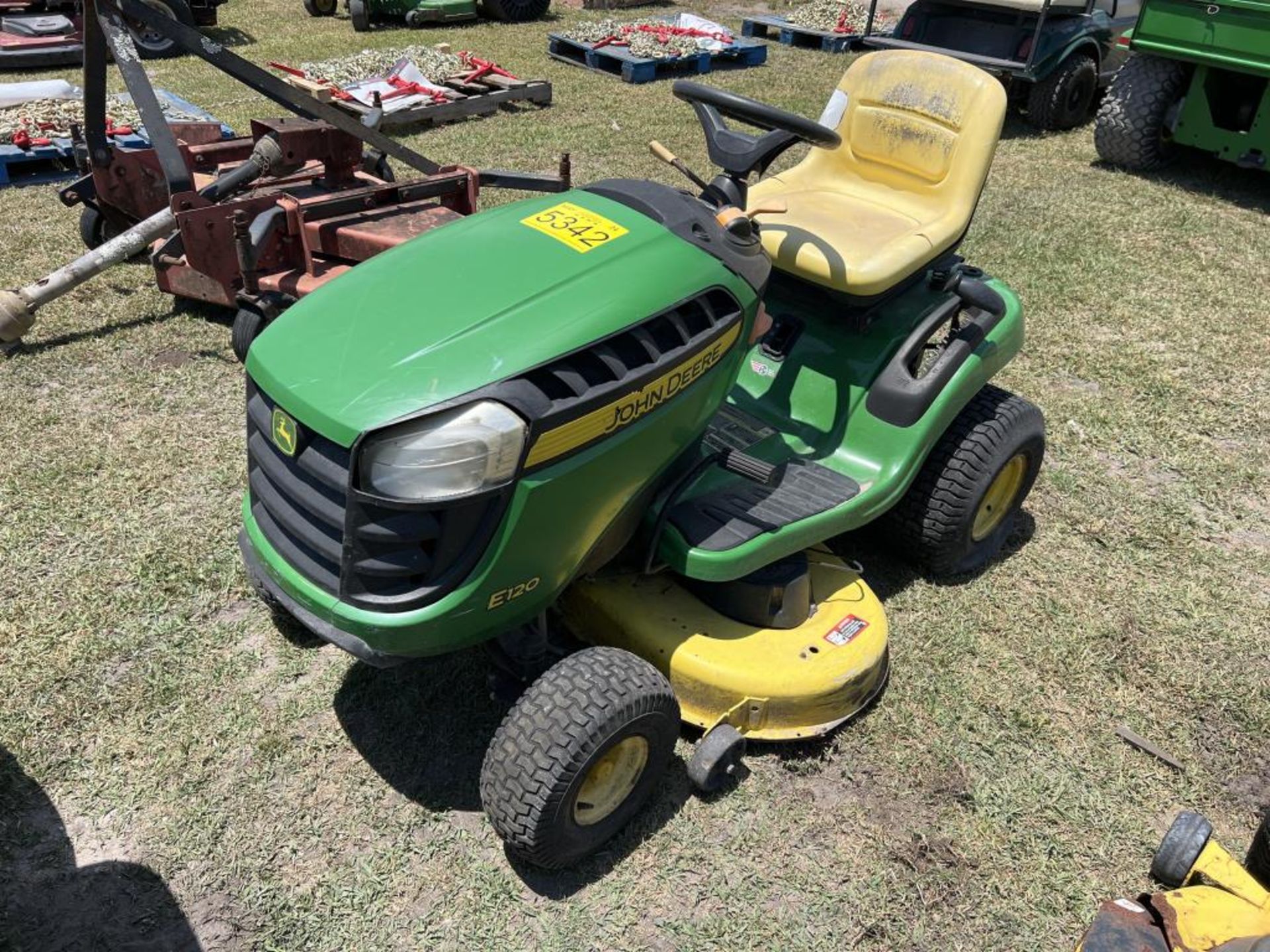 JOHN DEERE E120 RIDING MOWER