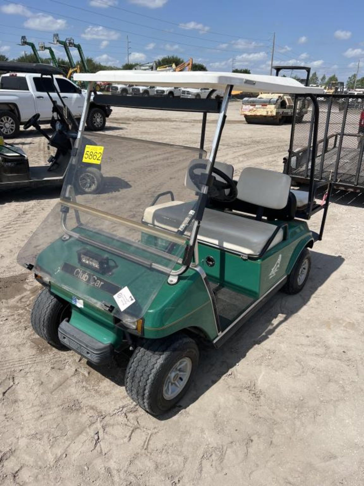 CLUB CAR ELECTRIC GOLF CART W/K