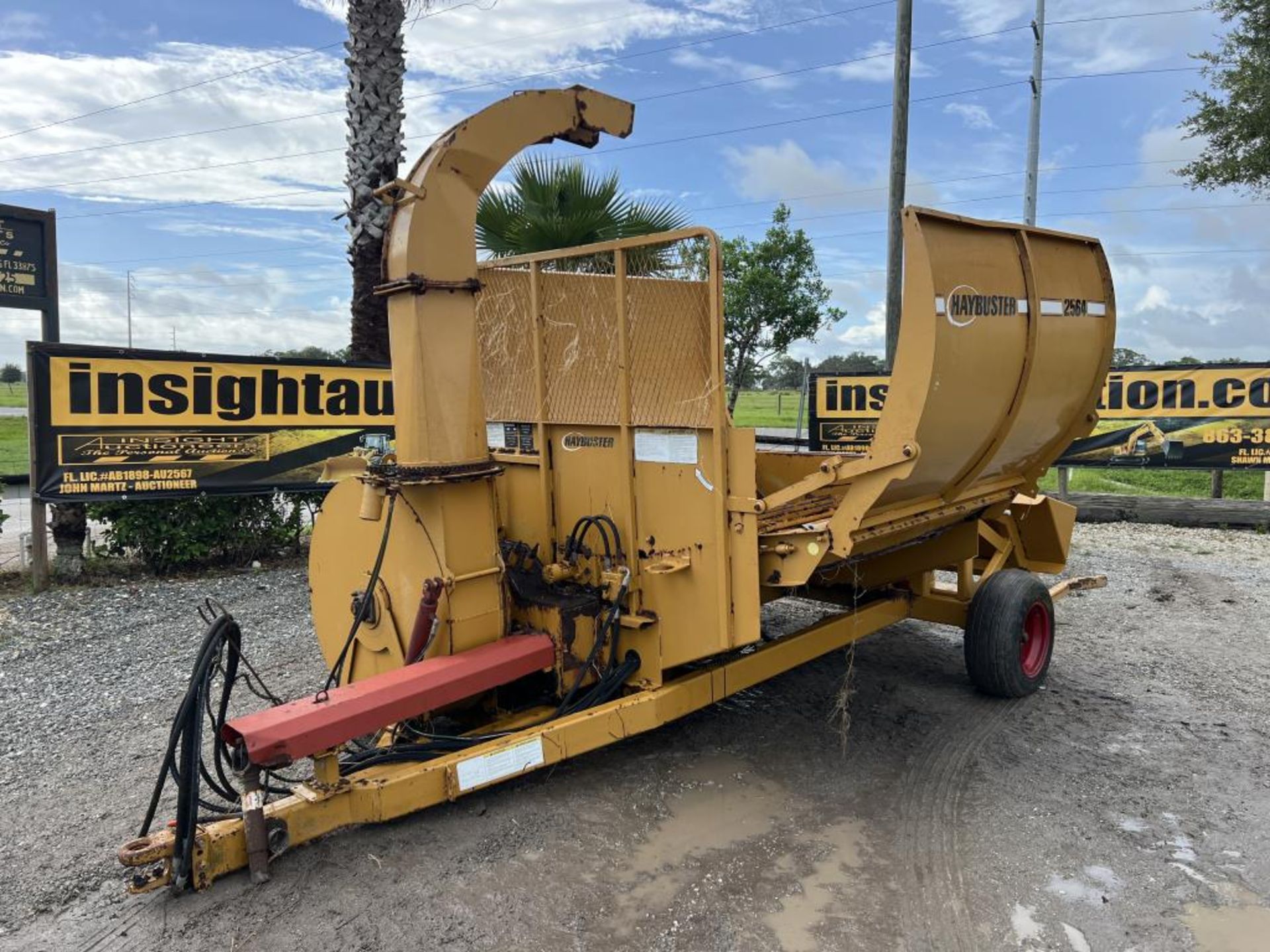 HAYBUSTER 2564 BALE PROCESSOR