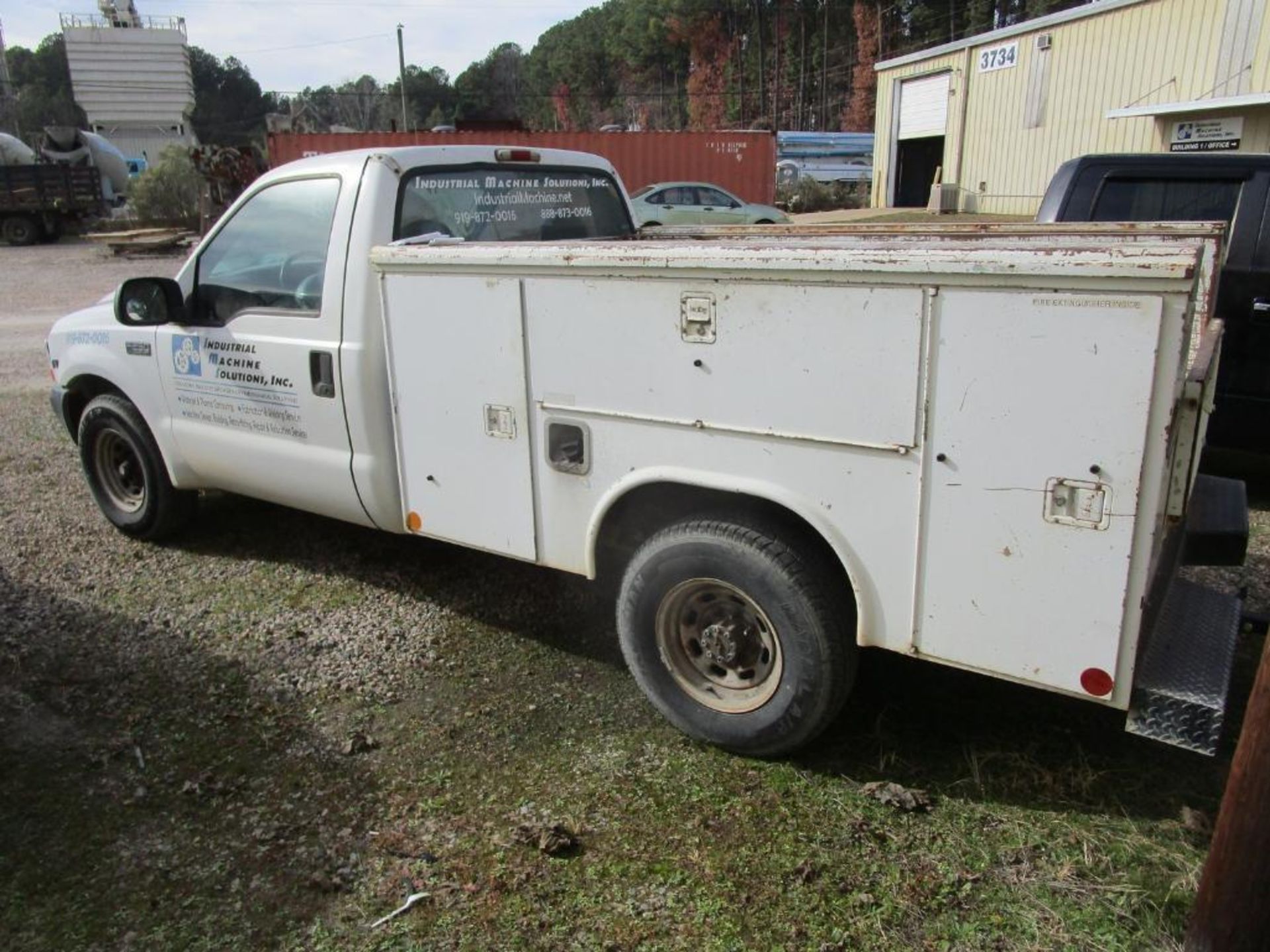 2002 Ford F250XL Pickup Truck - Image 5 of 7