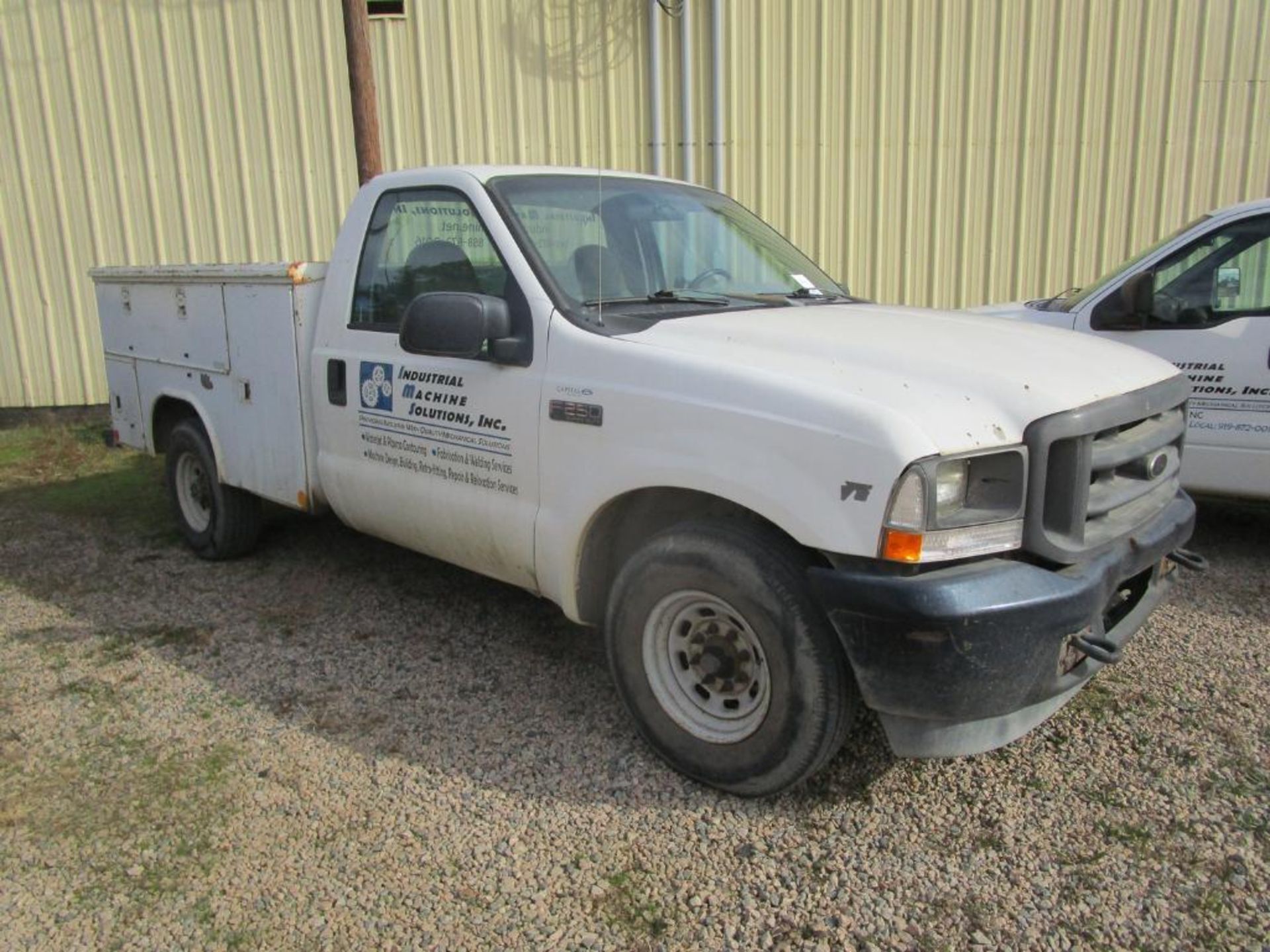 2002 Ford F250XL Pickup Truck - Image 2 of 7