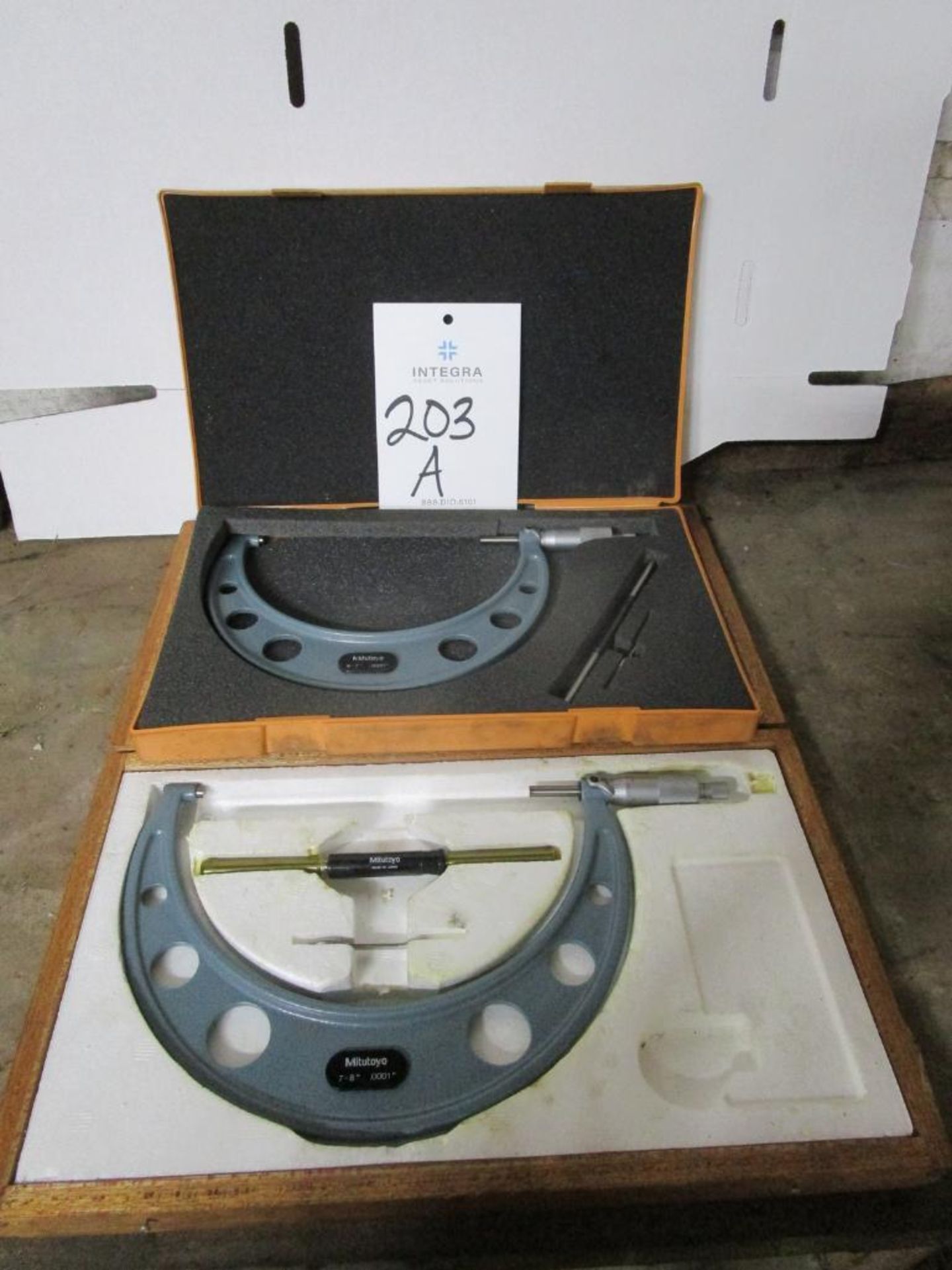Lot of (2) Mitutoyo 6" - 8" Outside Micrometers with Case