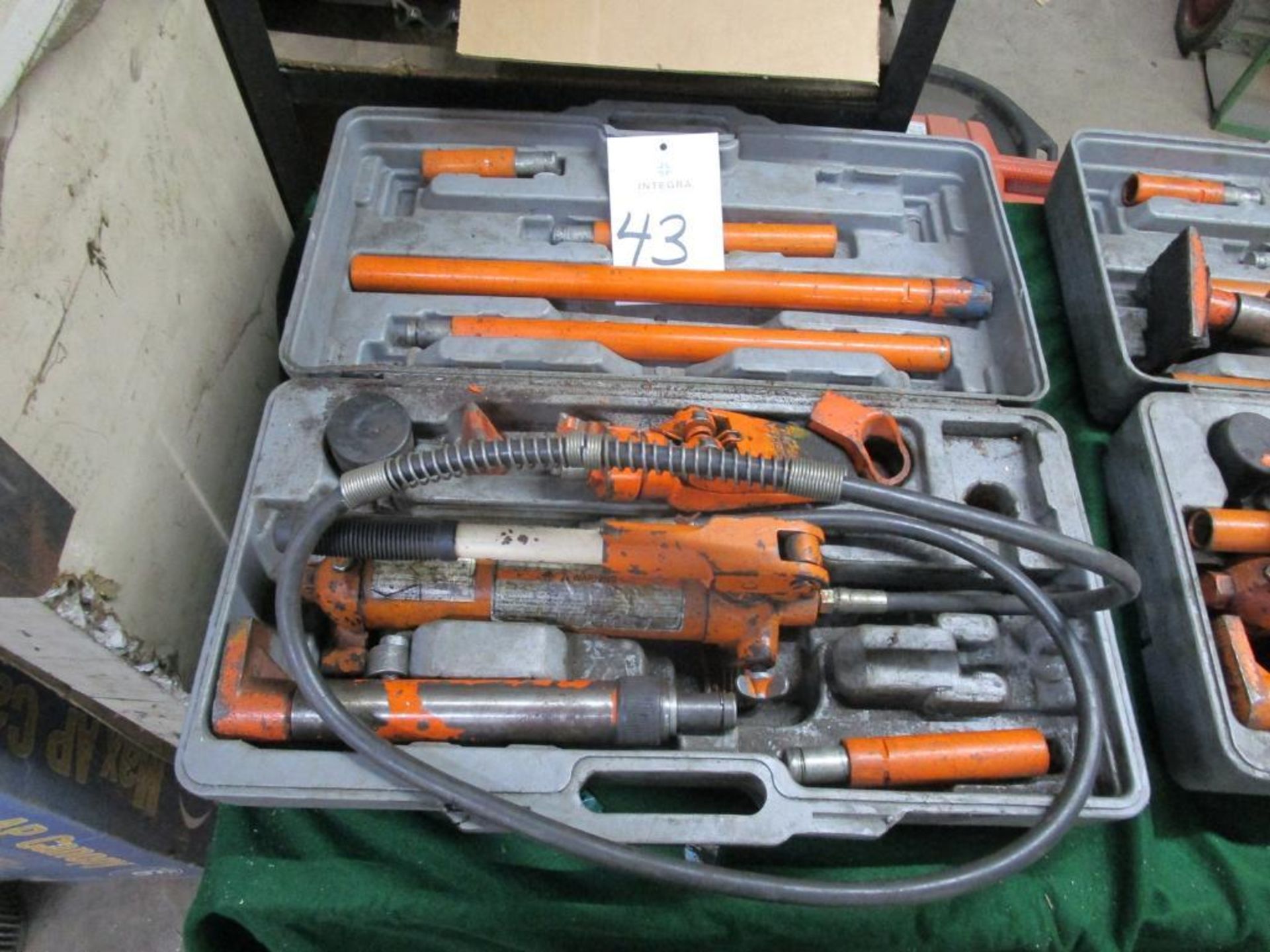 Central Hydraulics 44899 Portable Hydraulic Equipment Kit