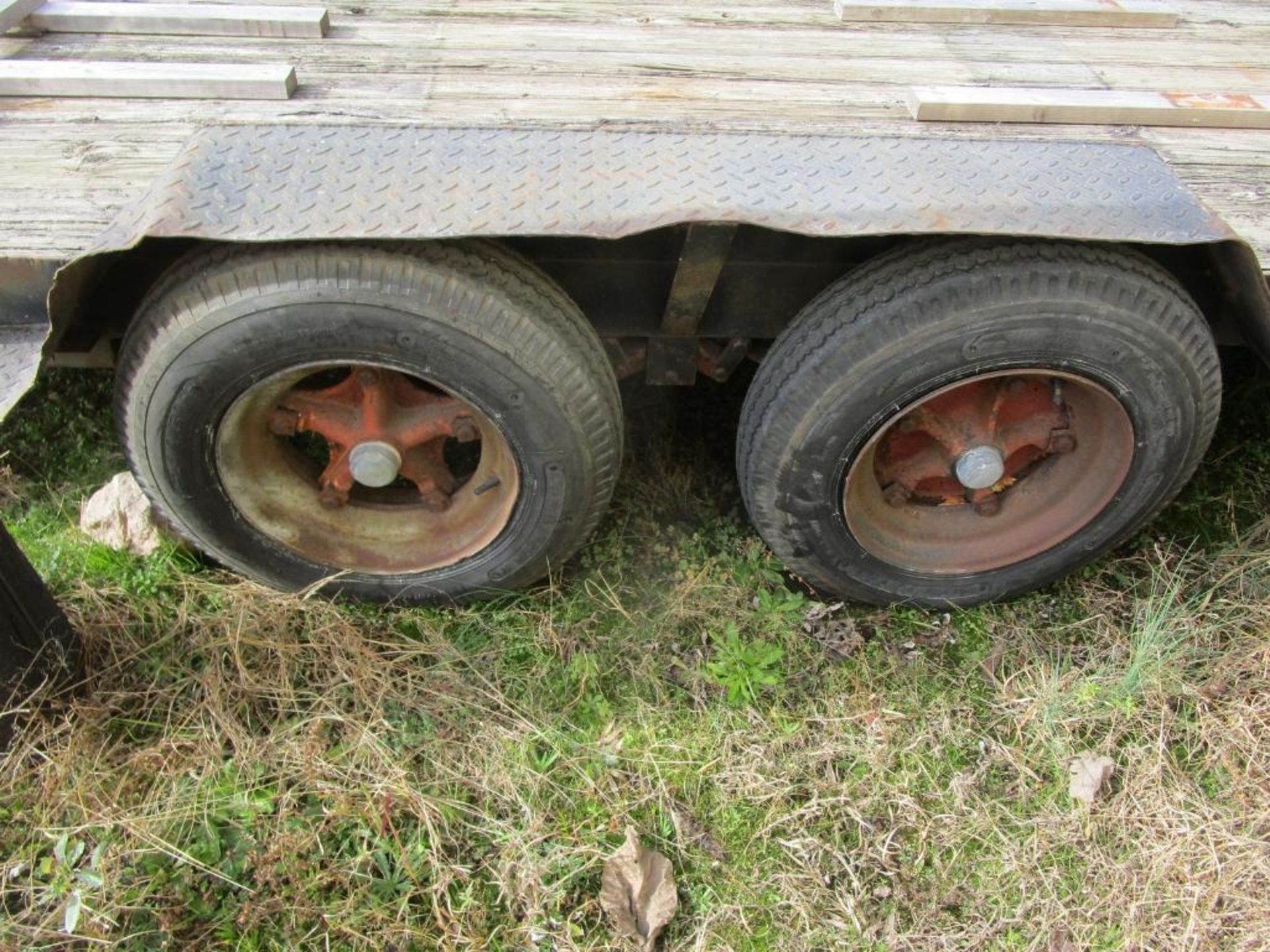 14' x 77" Flat Bed Tandem Axle Trailer - Image 4 of 5