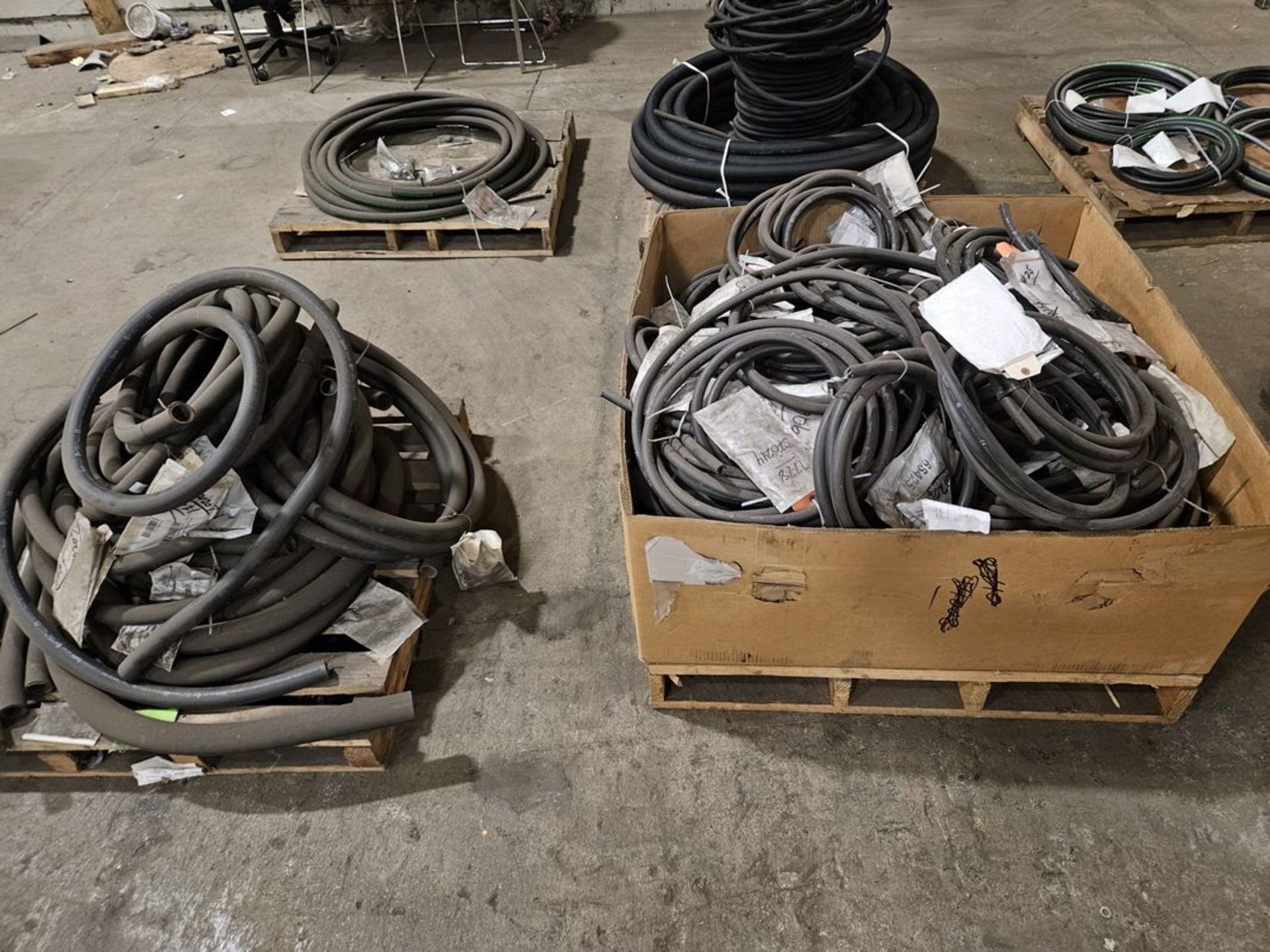 Lot of Assorted Hydraulic Hose with Fittings - Image 3 of 4