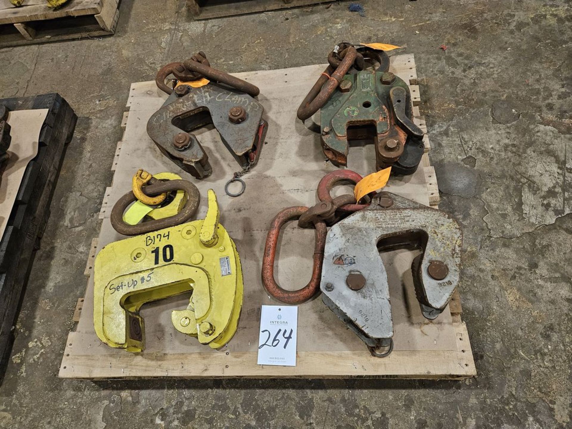 (4) Assorted Plate Lifters