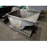 1/2 Yard Self Dumping Hopper with Wheels