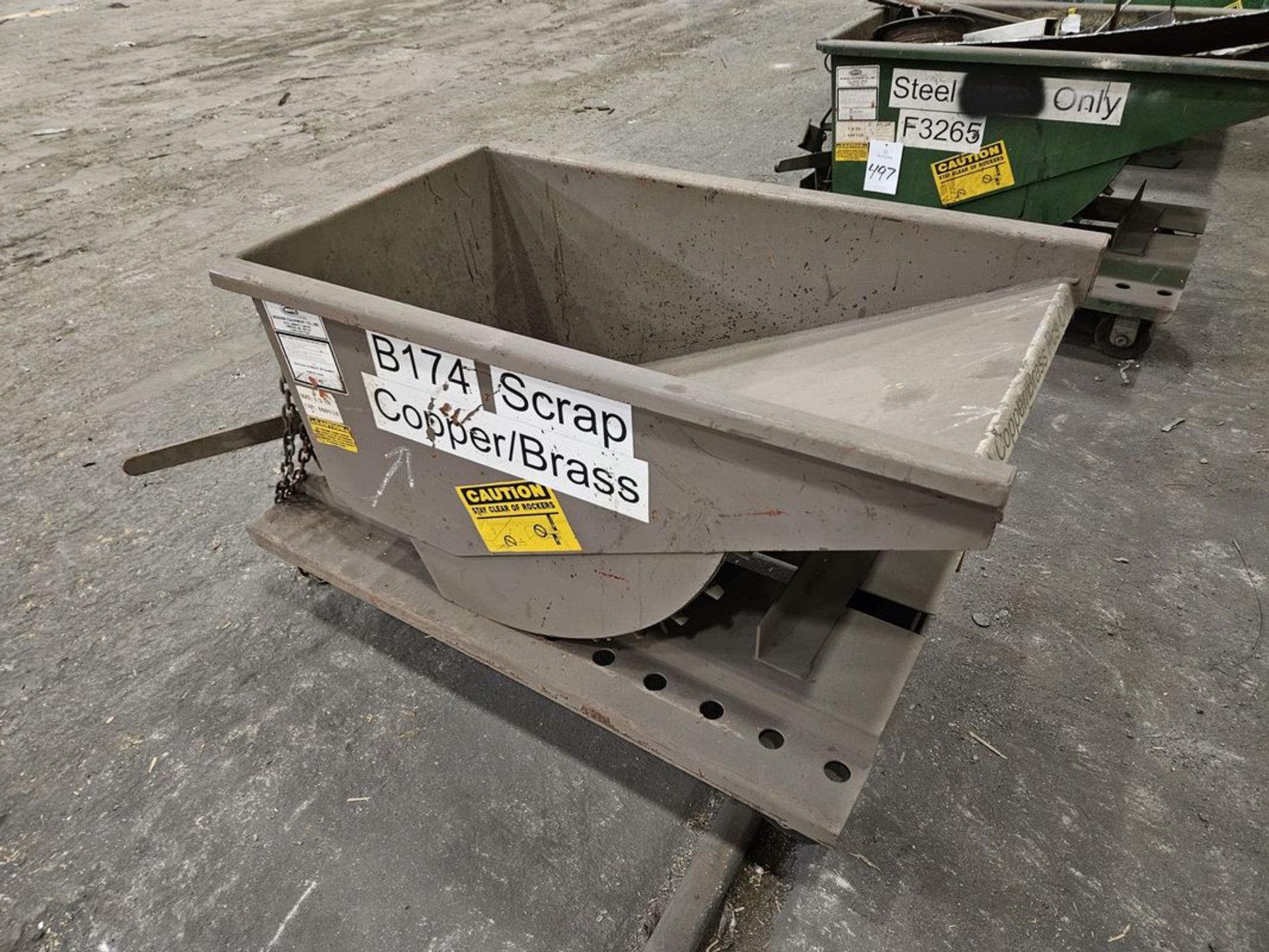 1/4 Yard Self Dumping Hopper with Wheels