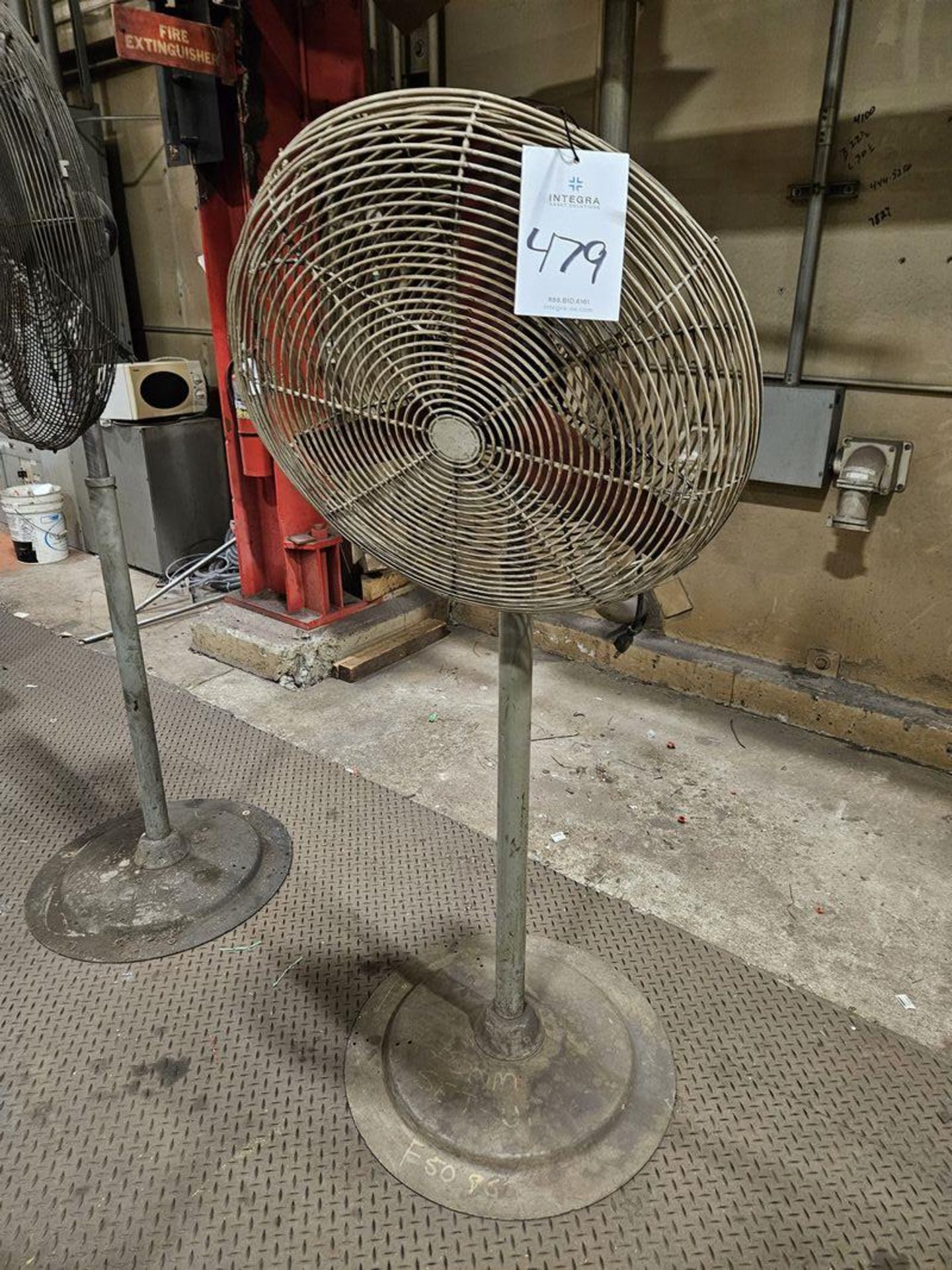 24" Pedestal Fan