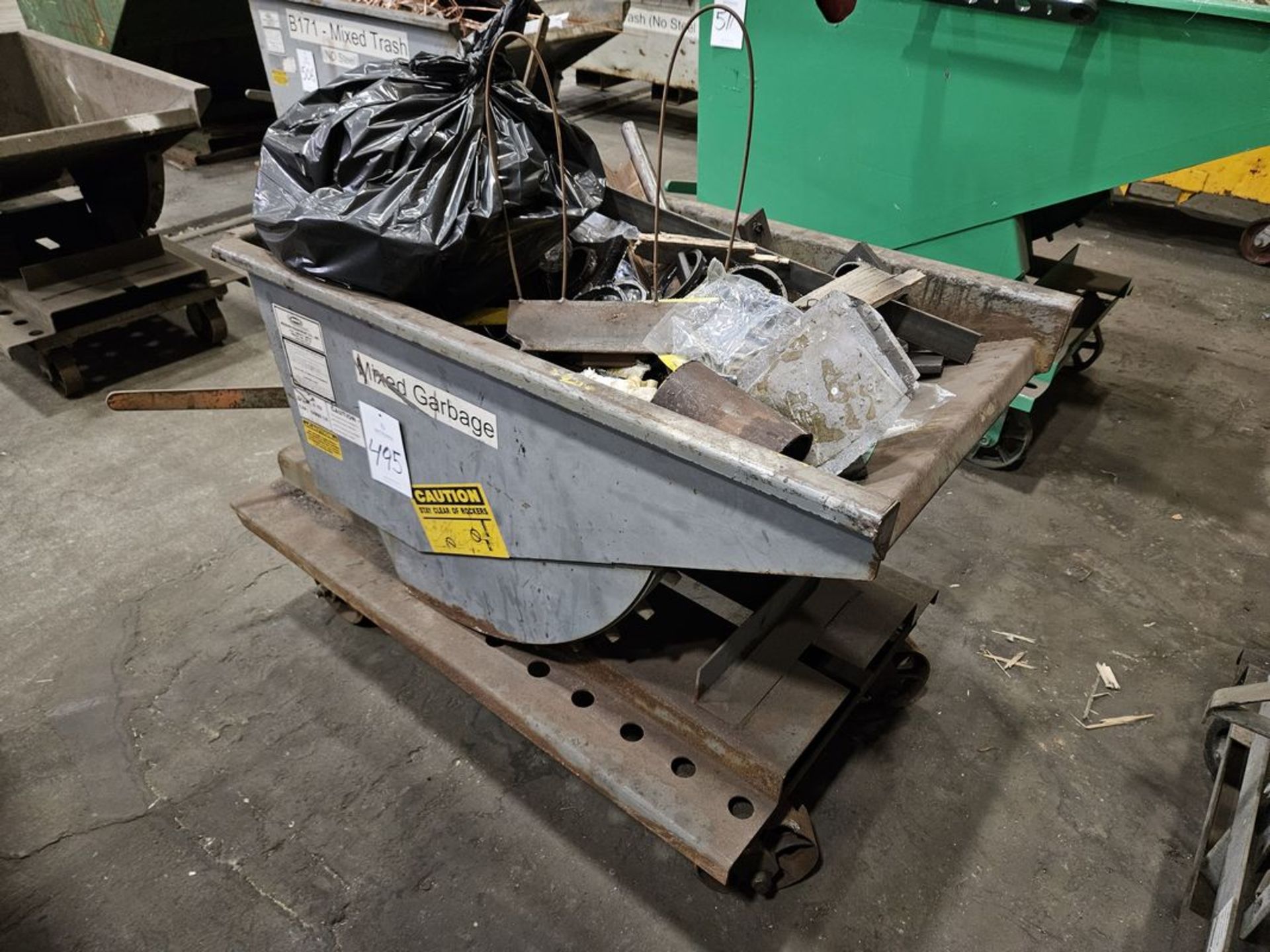 1/4 Yard Self Dumping Hopper with Wheels