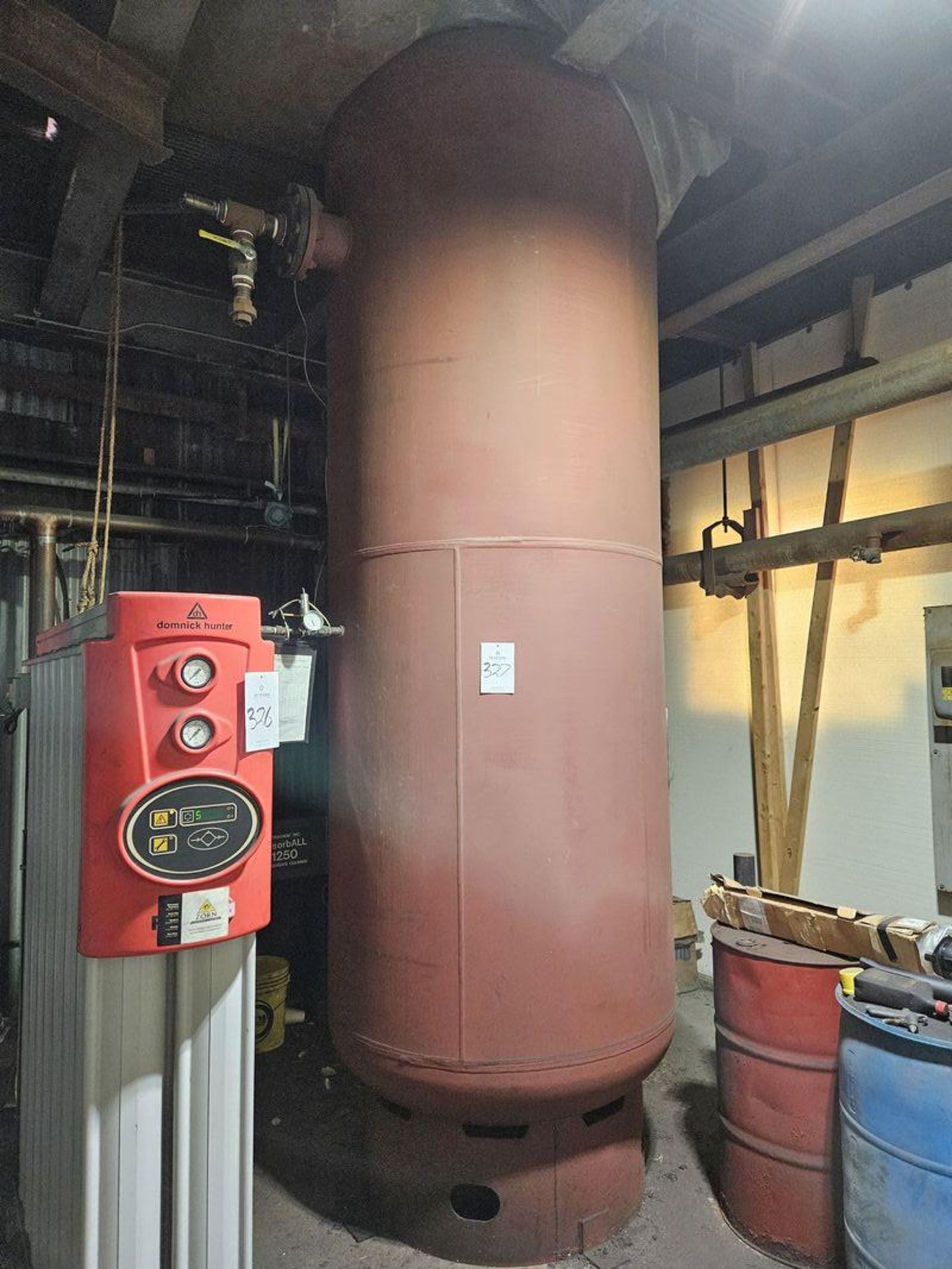 1000 Gallon Vertical Air Receiver Tank