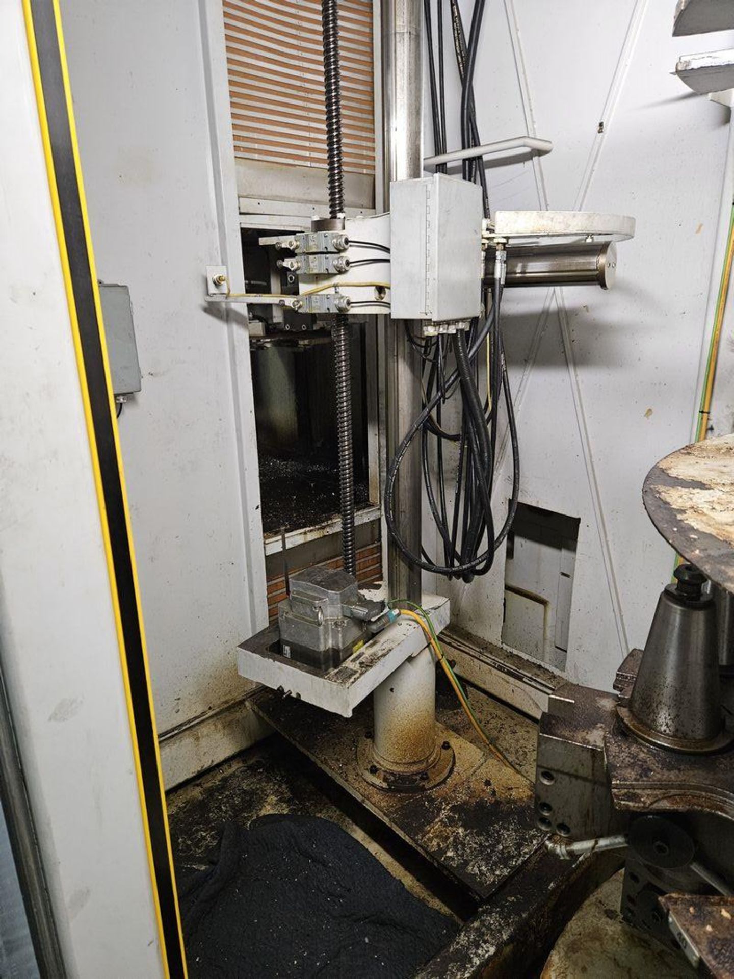 Giddings & Lewis VTMC-1200 CNC Vertical Turning Center (Remanufactured by Euro Machinery Specialists - Image 6 of 10