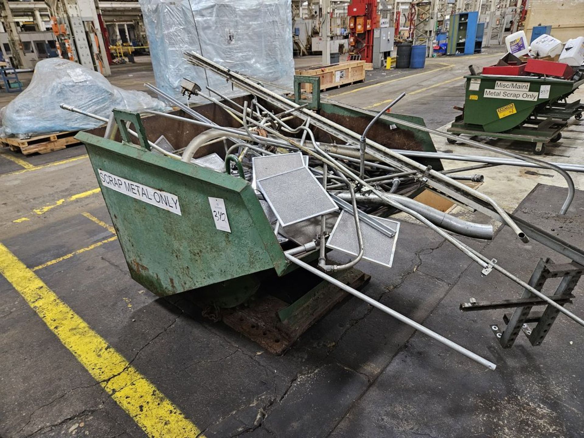 1 Yard Self Dumping Hopper