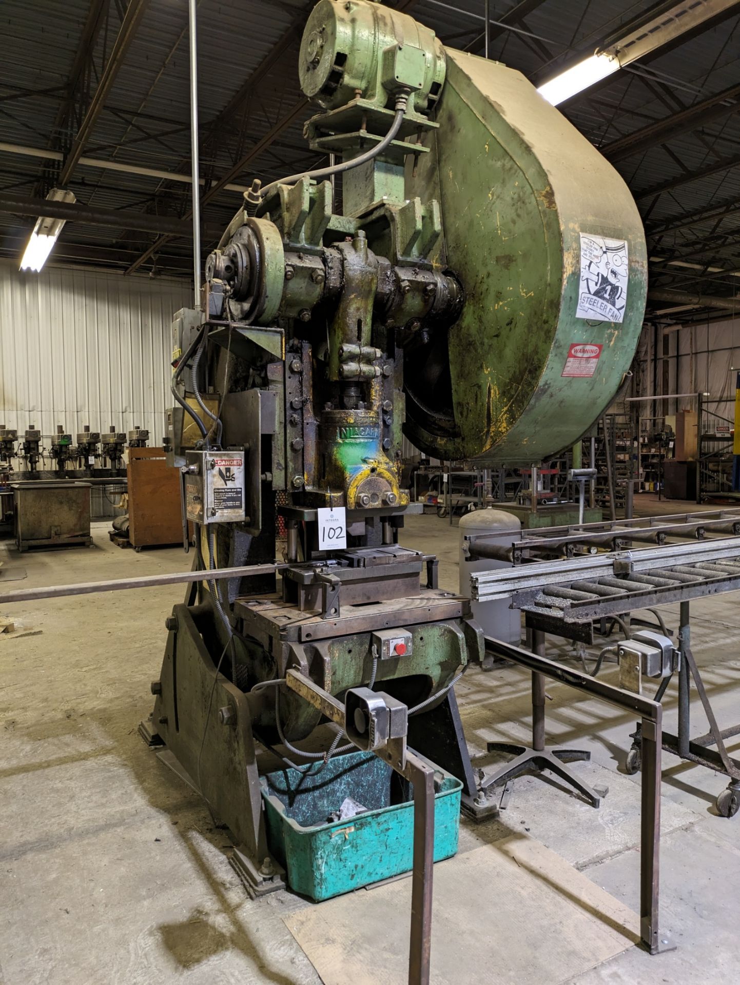 Niagara A4 60-Ton Open Back Inclinable Press - Image 2 of 7