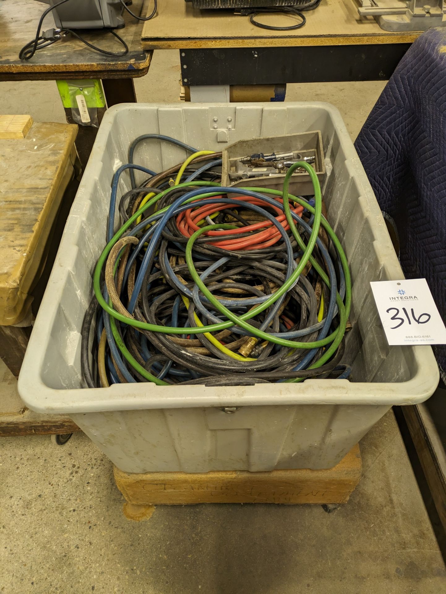 Lot of Assorted Air Hoses