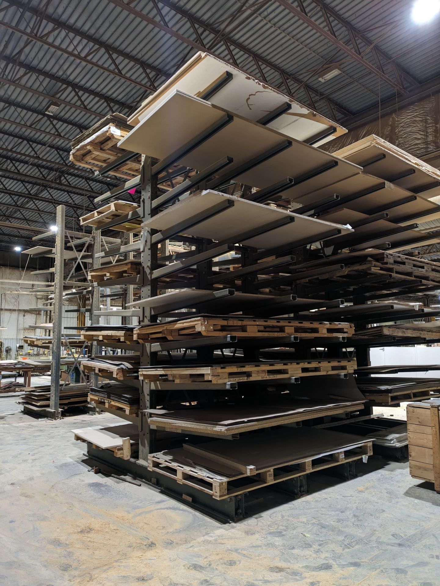 Section of Double Sided Cantilever Rack - Image 2 of 2