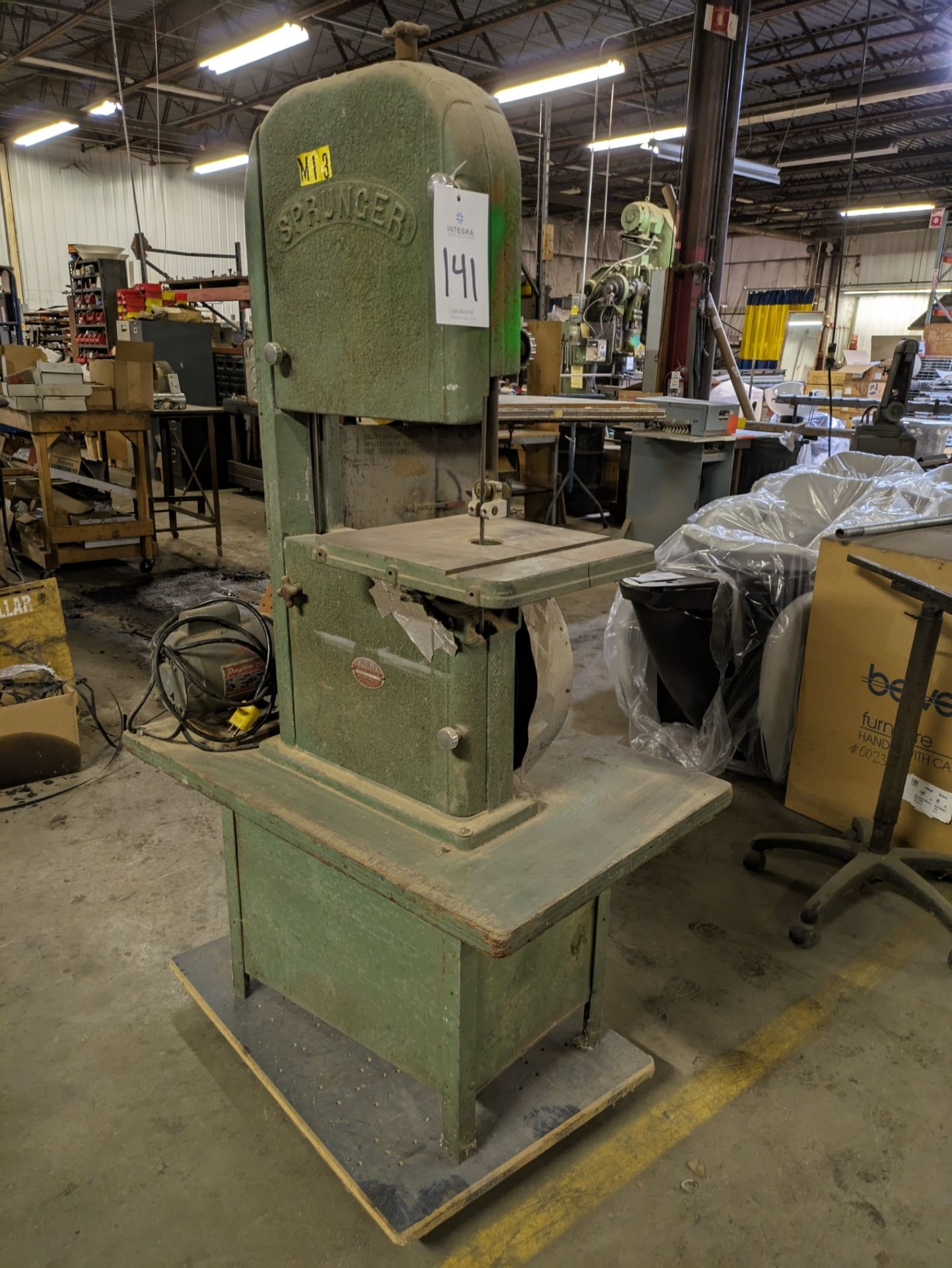 Sprunger Vertical Band Saw