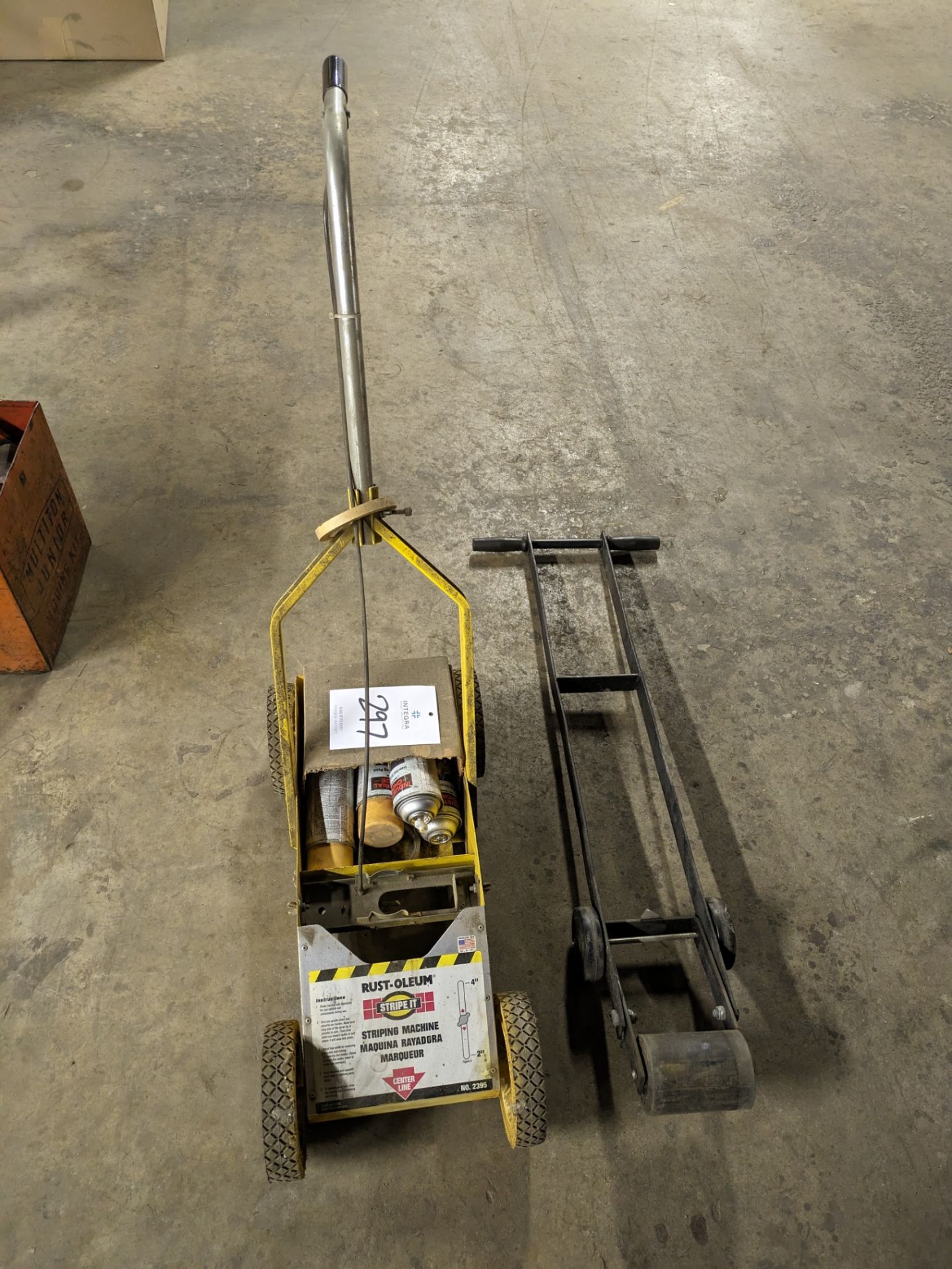 Rust-oleum Stripe It Striping Machine with Floor Taper