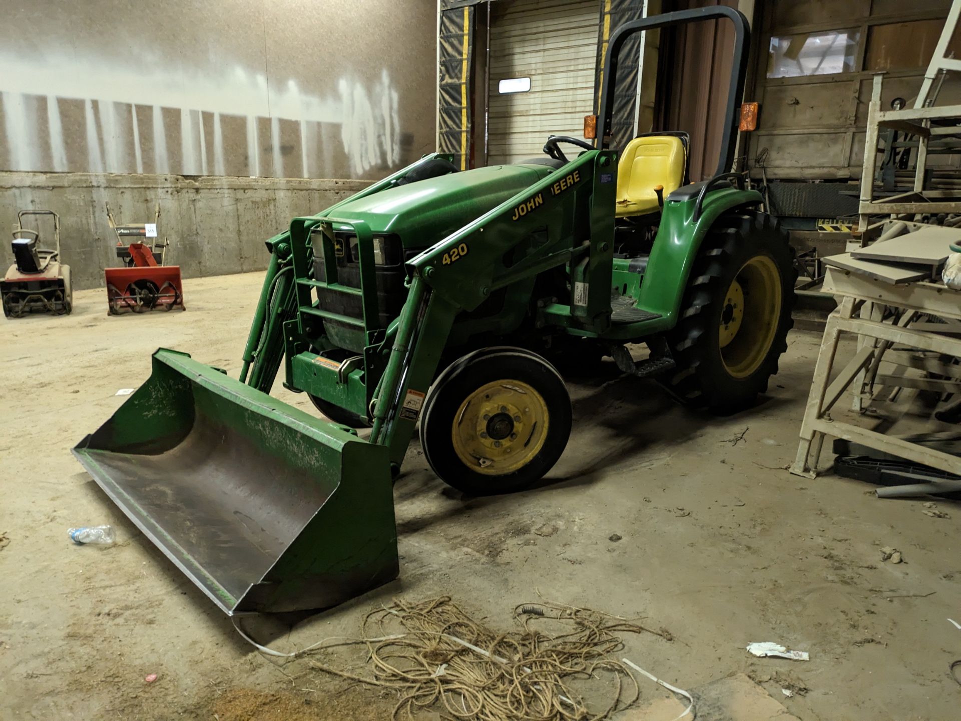 John Deere 4300 Tractor, S/N LV4300C435419, 2001, with 420 Front End Loader Attachment - Image 2 of 6