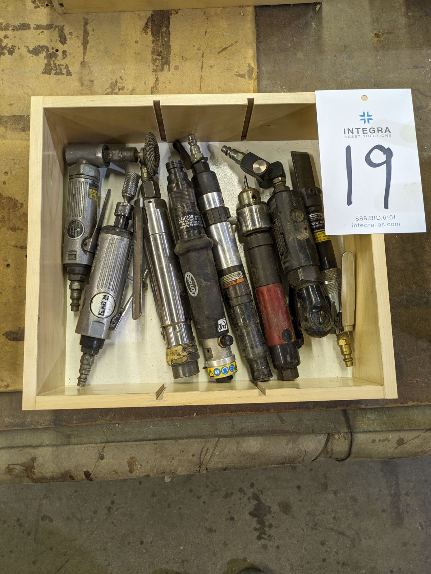 Lot of (8) Assorted Air Tools