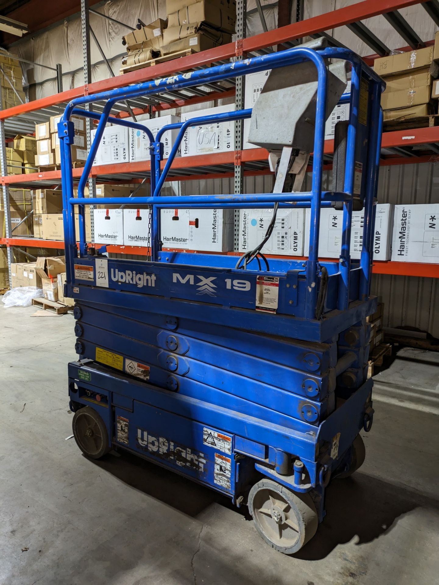 Upright MX19 19' Electric Scissor Lift