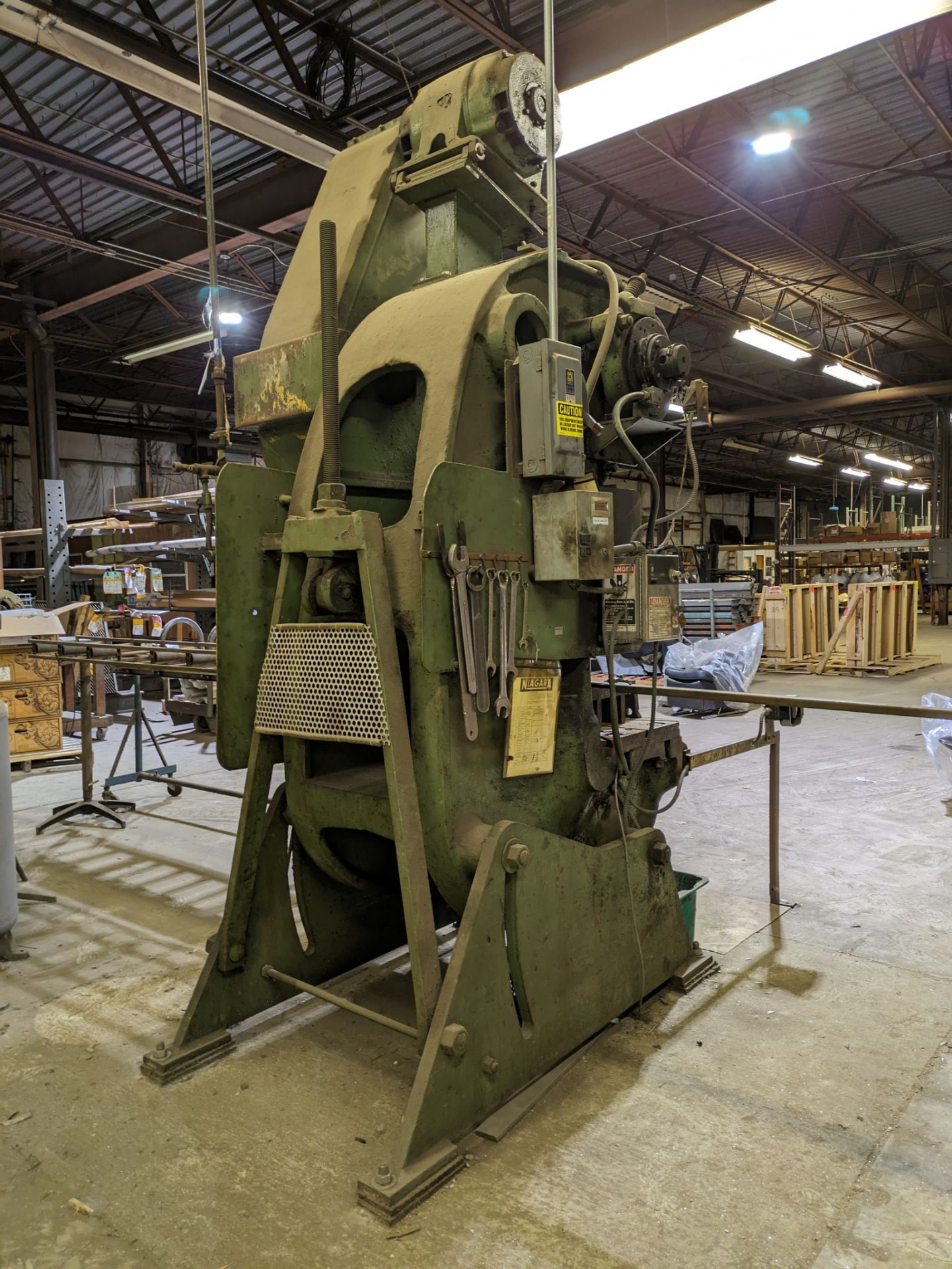 Niagara A4 60-Ton Open Back Inclinable Press - Image 5 of 7