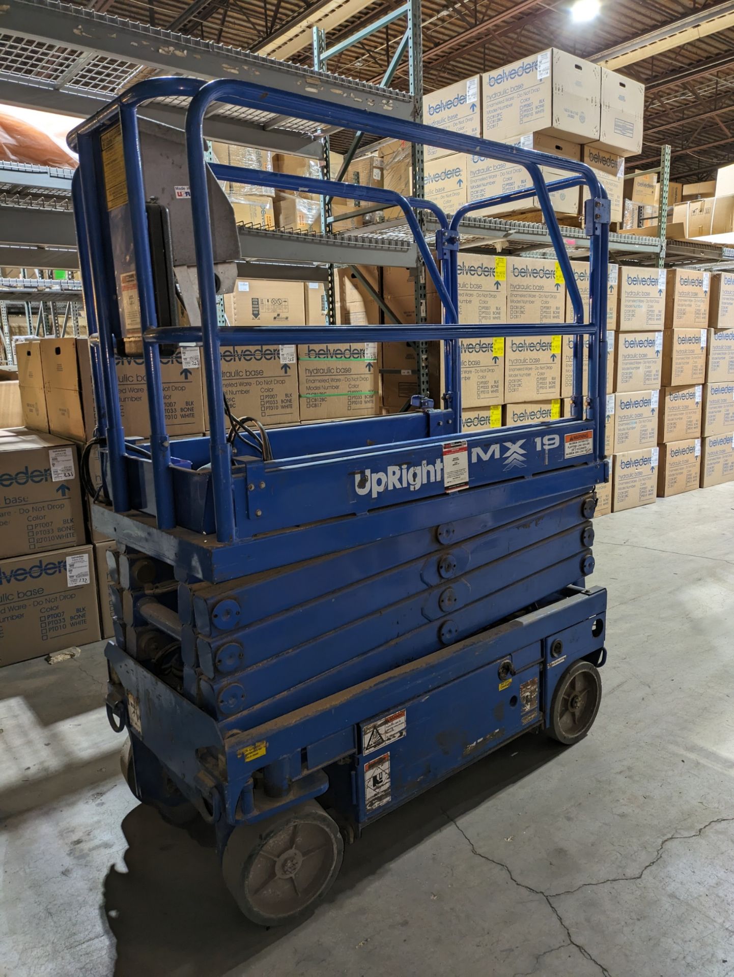 Upright MX19 19' Electric Scissor Lift - Image 4 of 5