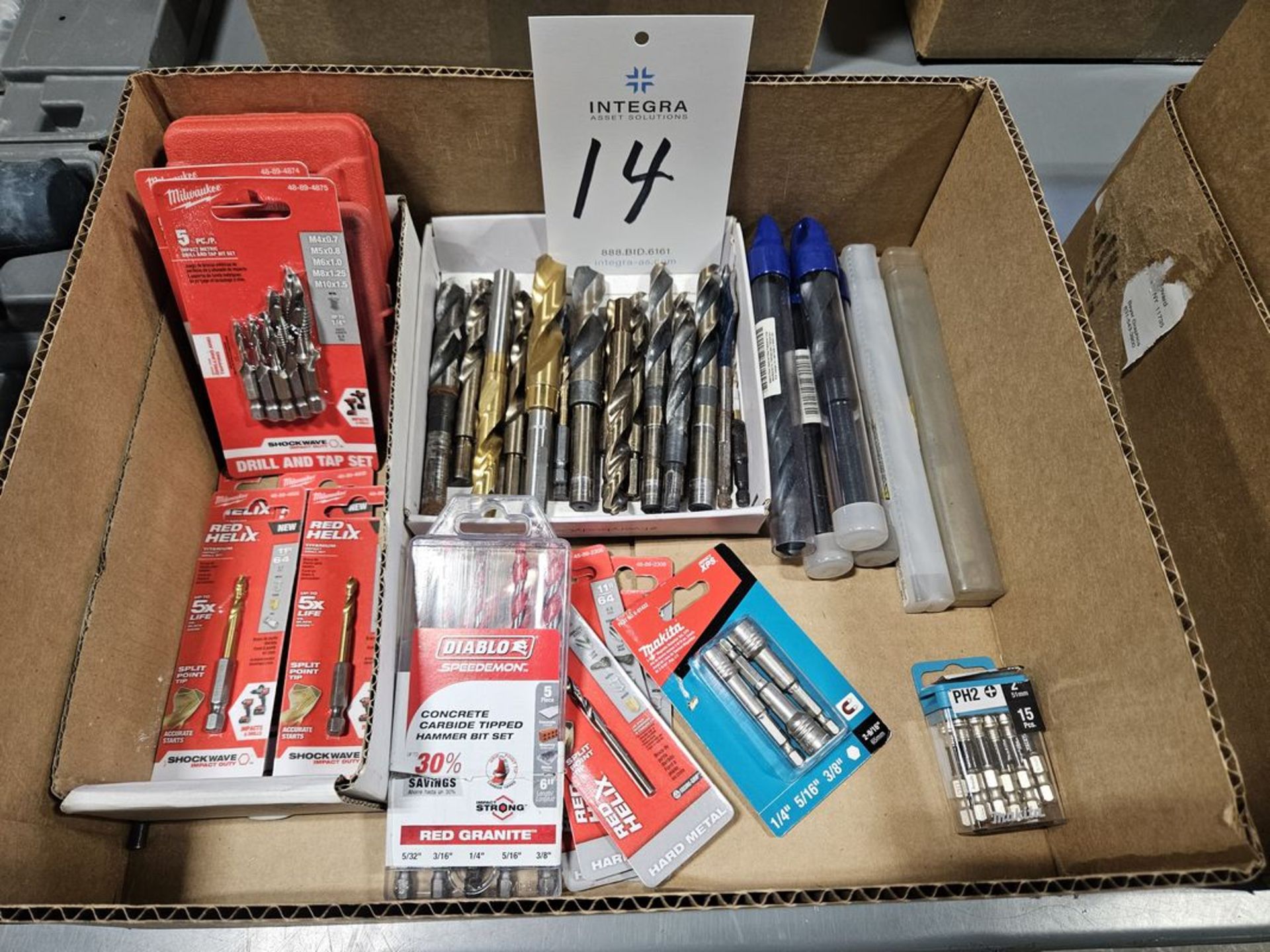 Lot of Assorted Drill & Driver Bits