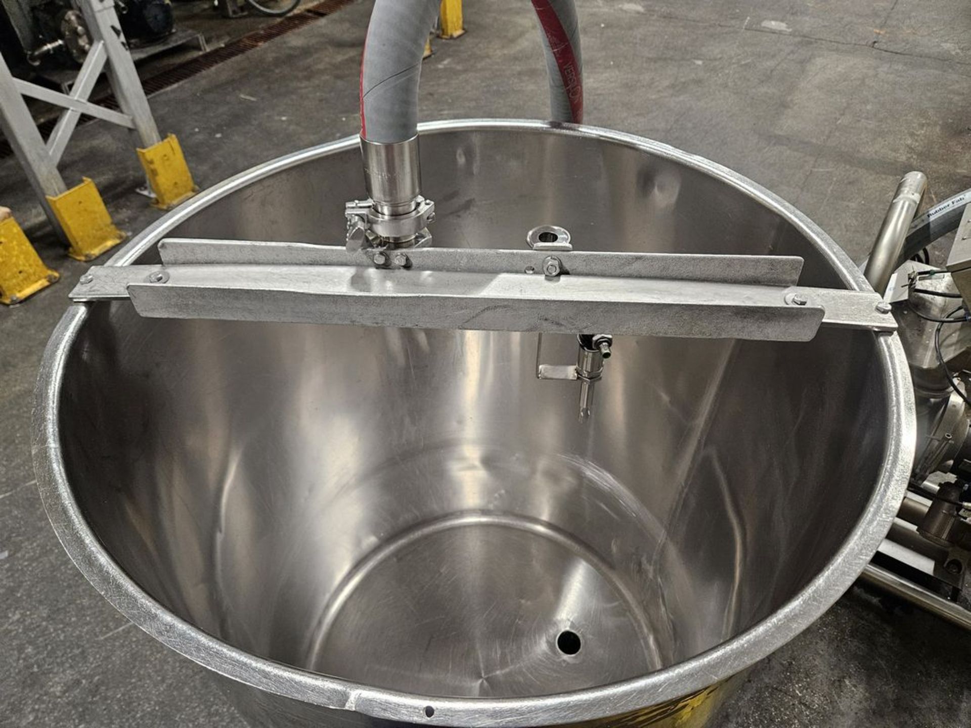 100 Gallon Stainless Steel Mixing Tank - Image 2 of 2