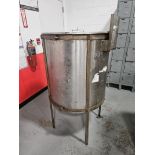 82 Gallon Stainless Steel Mixing Tank