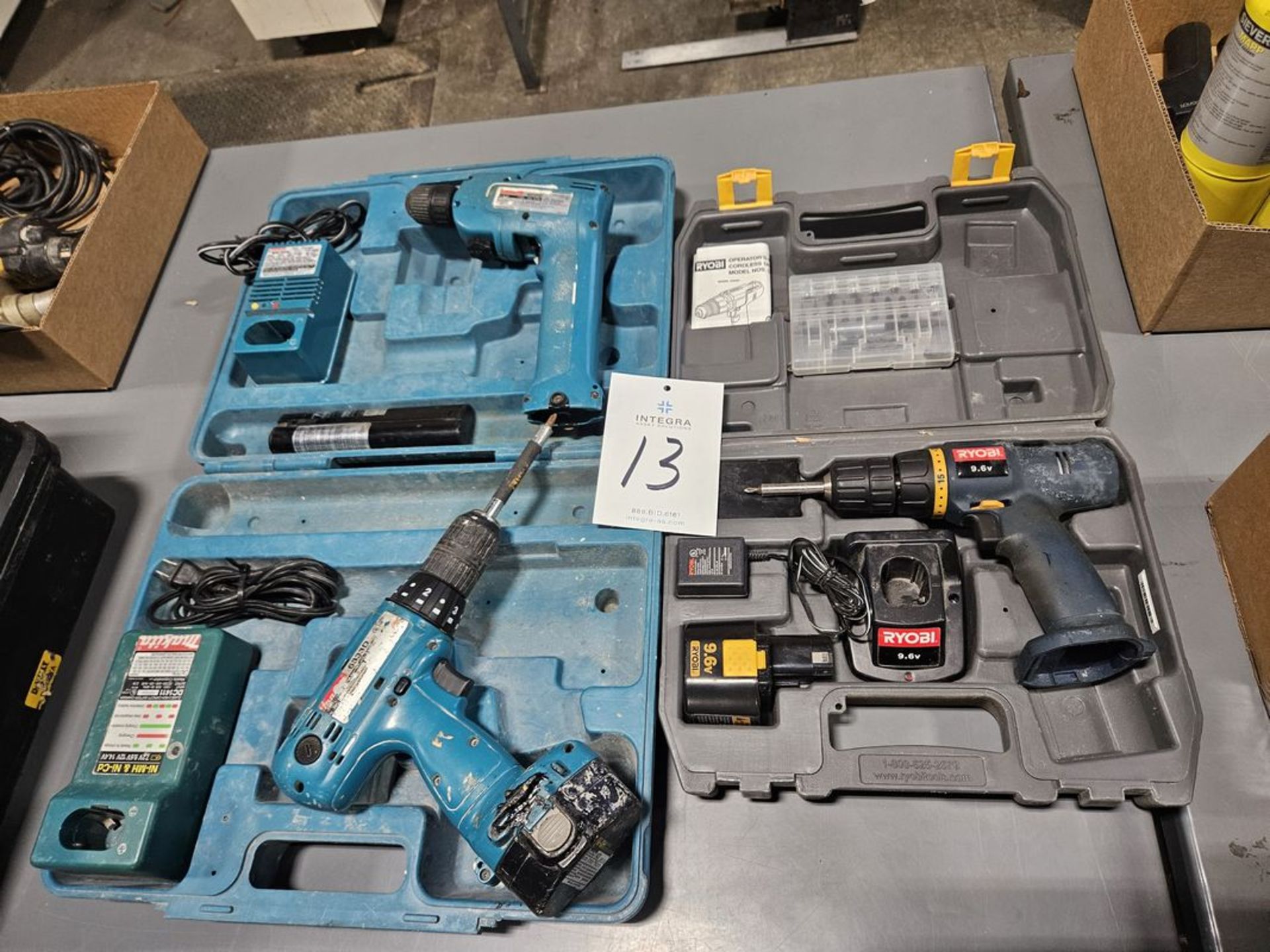(3) Assorted Cordless Drill / Drivers
