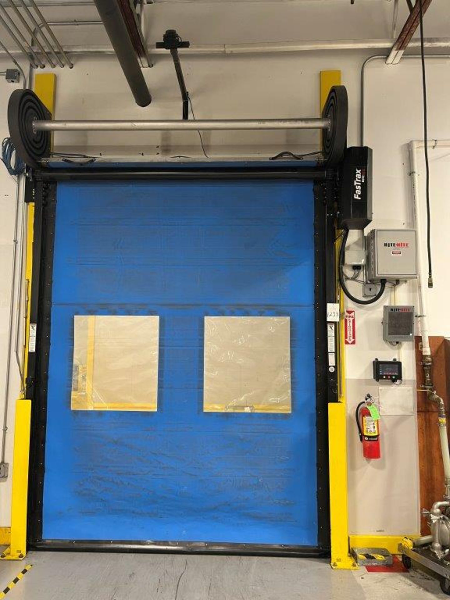 Right Hite Fastrax 96" x 120" Automatic Rollup Door