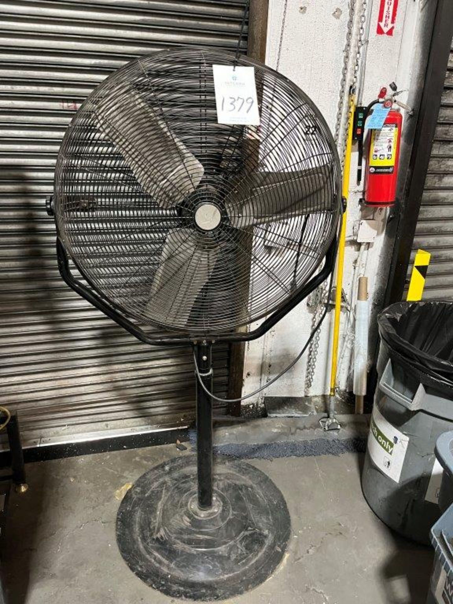 28" Adjustable Speed Pedestal Shop Fan