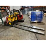 Raymond 8410 6,000-Lb Capacity Walkie Electric Double Pallet Jack