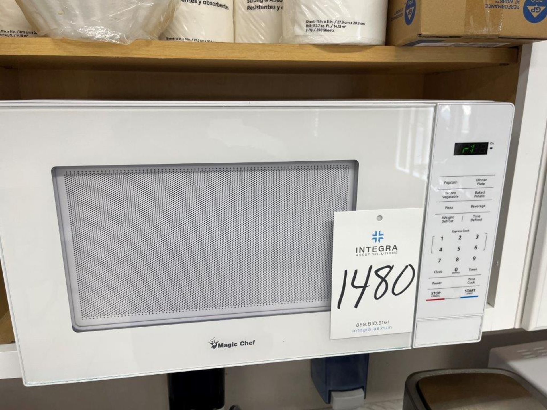 Magic Chef HMM11120W Microwave