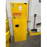 Condor 45AE81 Flammable Liquid Storage Cabinet 22-Gallon Capacity