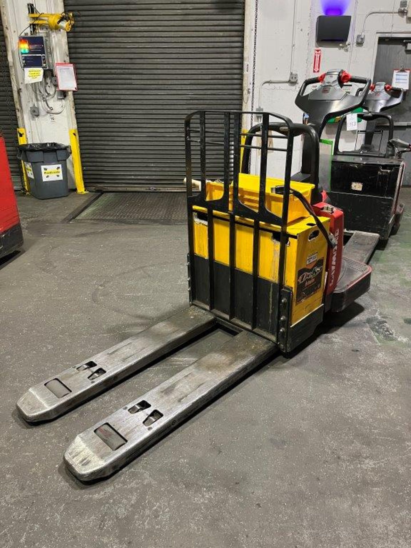 Raymond 8410 6,000-Lb Capacity Walkie Electric Pallet Jack