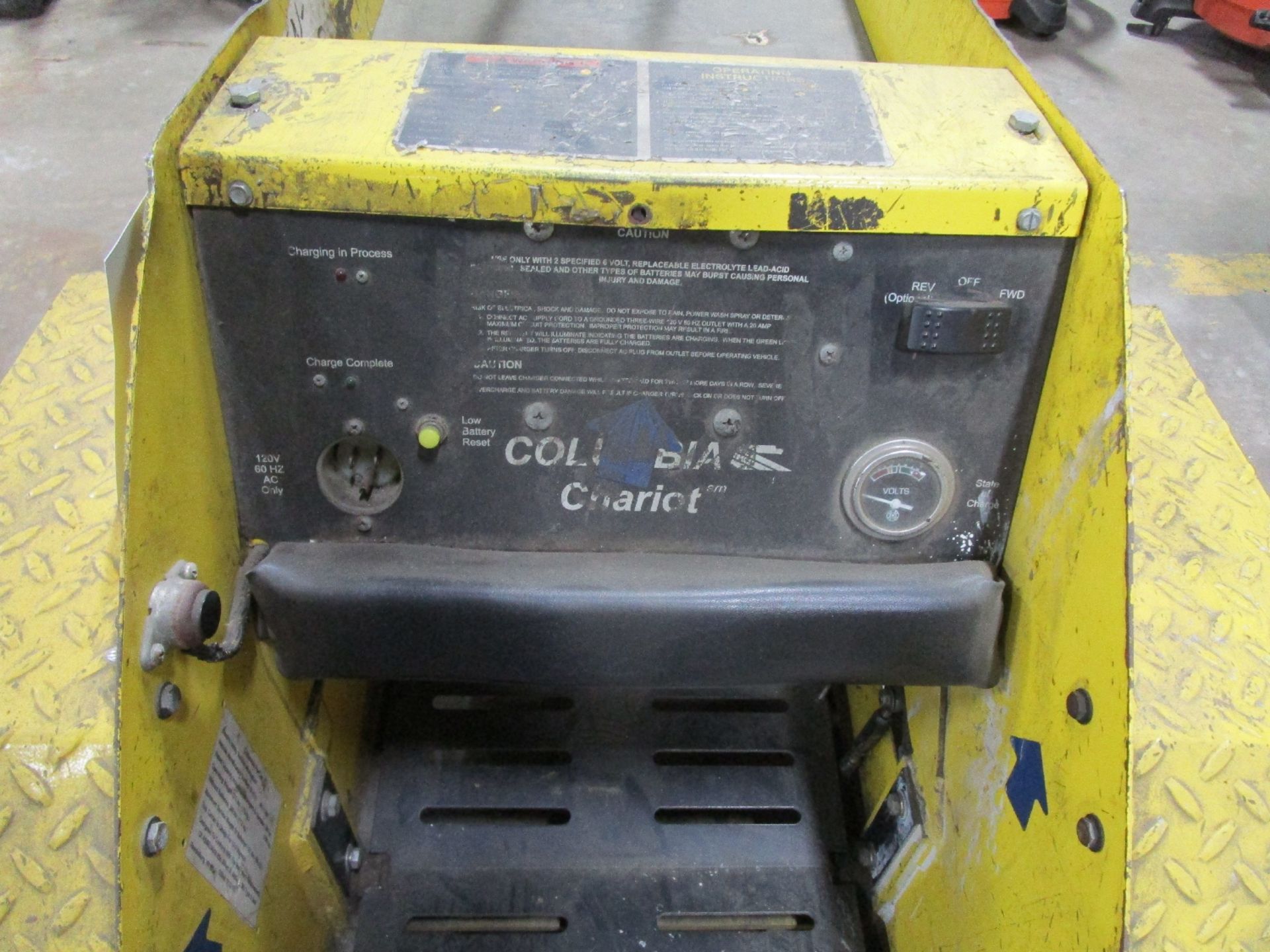 Columbia Chariot 100 12V Electric Utility Vehicle - Image 2 of 3