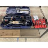 Lincoln Electric 14.4 Volt Cordless Grease Gun Kit