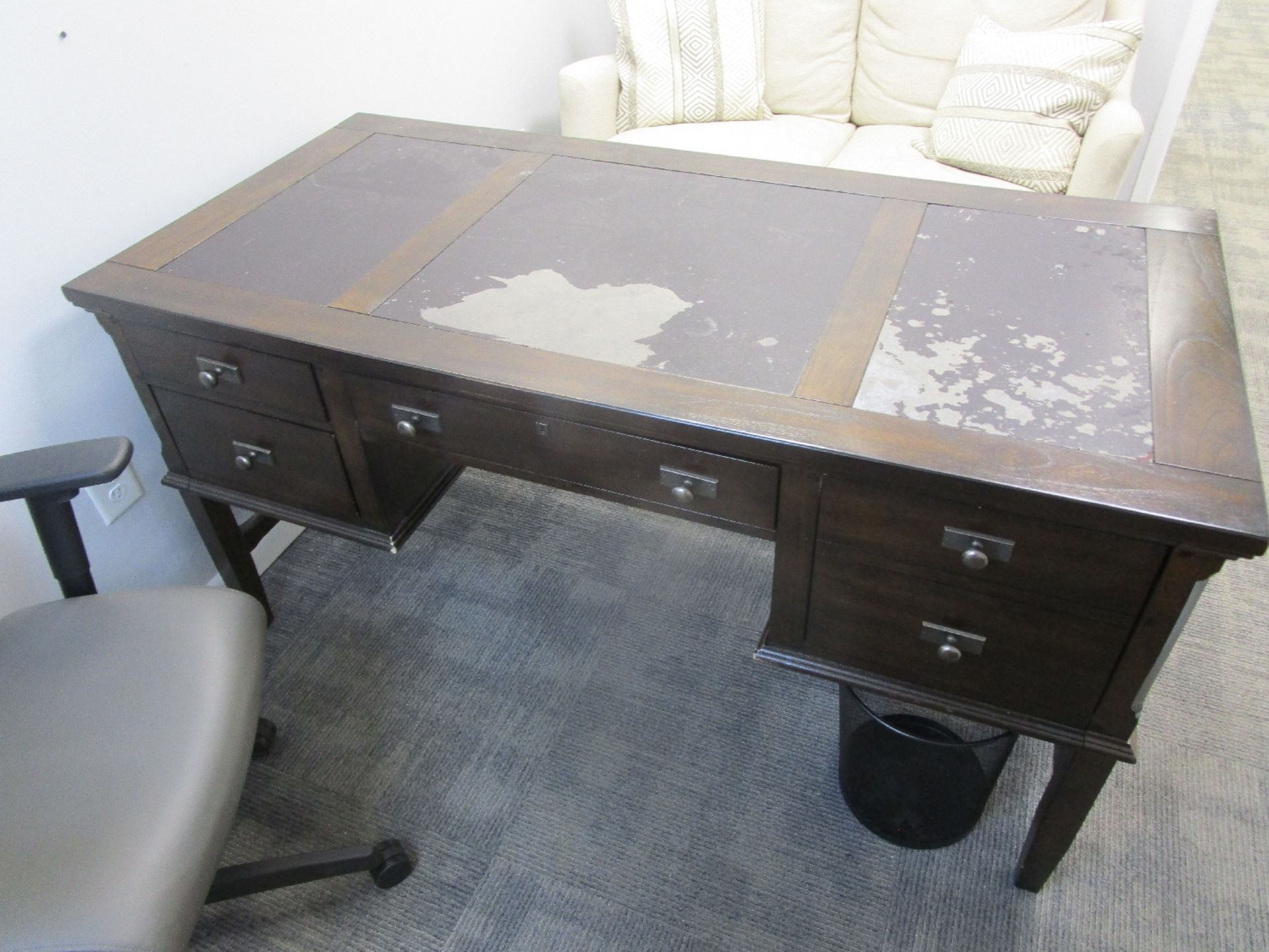 Lot of Executive Office Furniture - Image 3 of 5