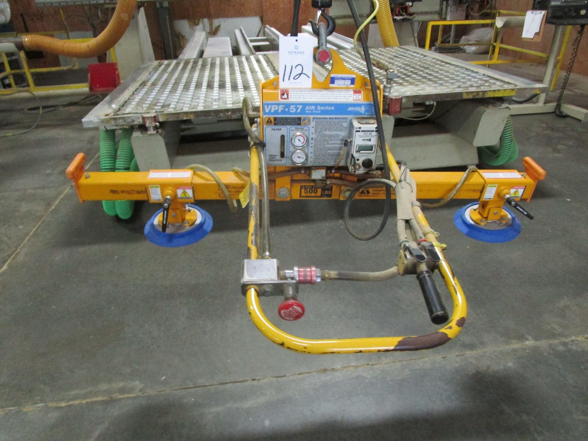 Anver VPF-57/20 500-Lb. Pneumatic Plate Lifter