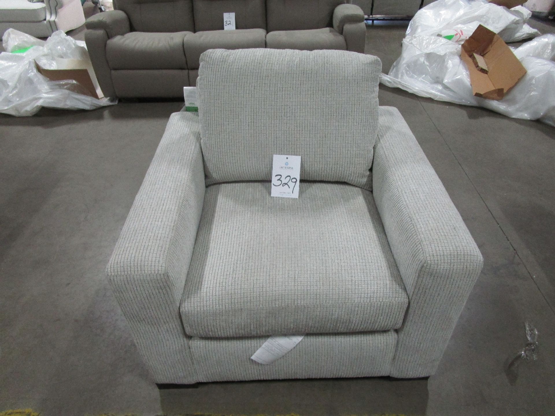Flexsteel 7007-10 Chair with Fabric Upholstery