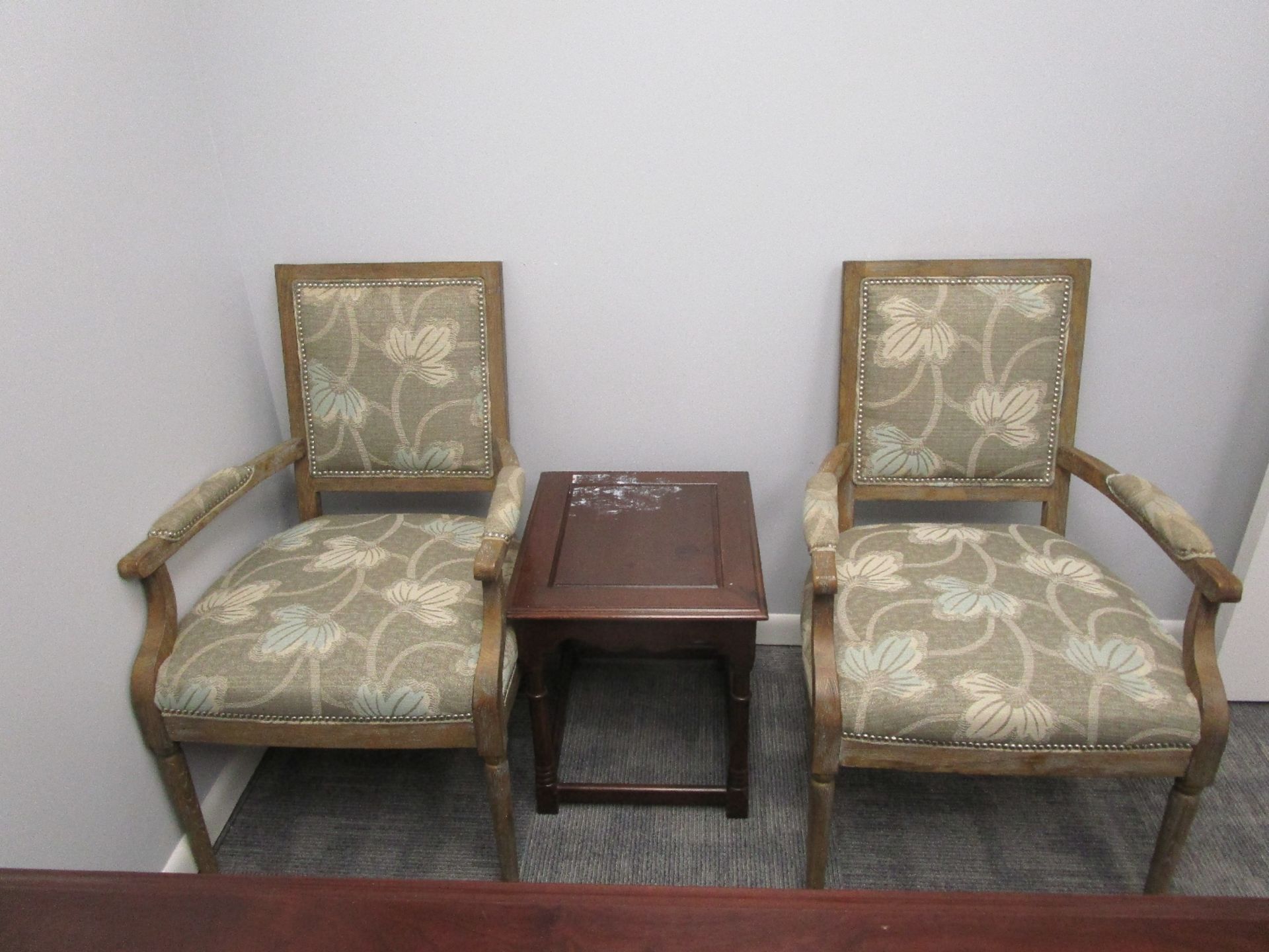 Lot of Executive Office Furniture - Image 5 of 5